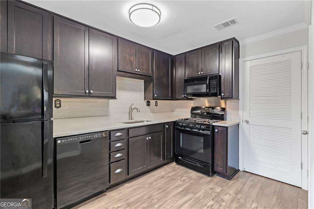 12 Surry County Place NW Atlanta GA 30318