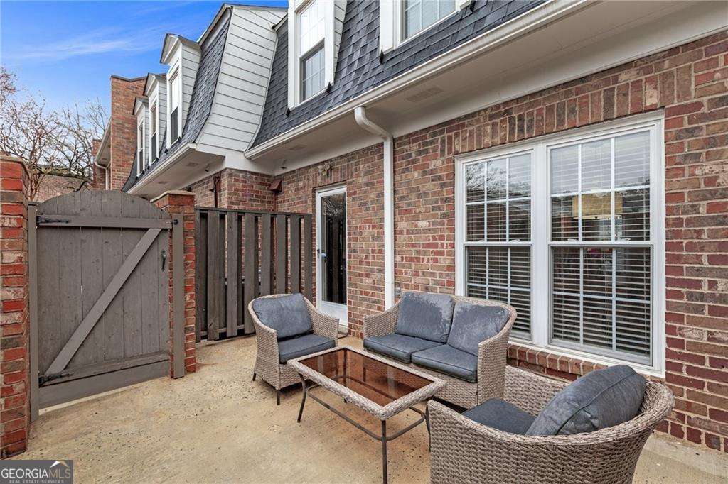 12 Surry County Place NW Atlanta GA 30318