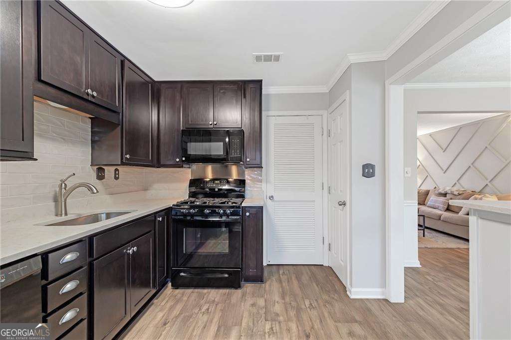 12 Surry County Place NW Atlanta GA 30318