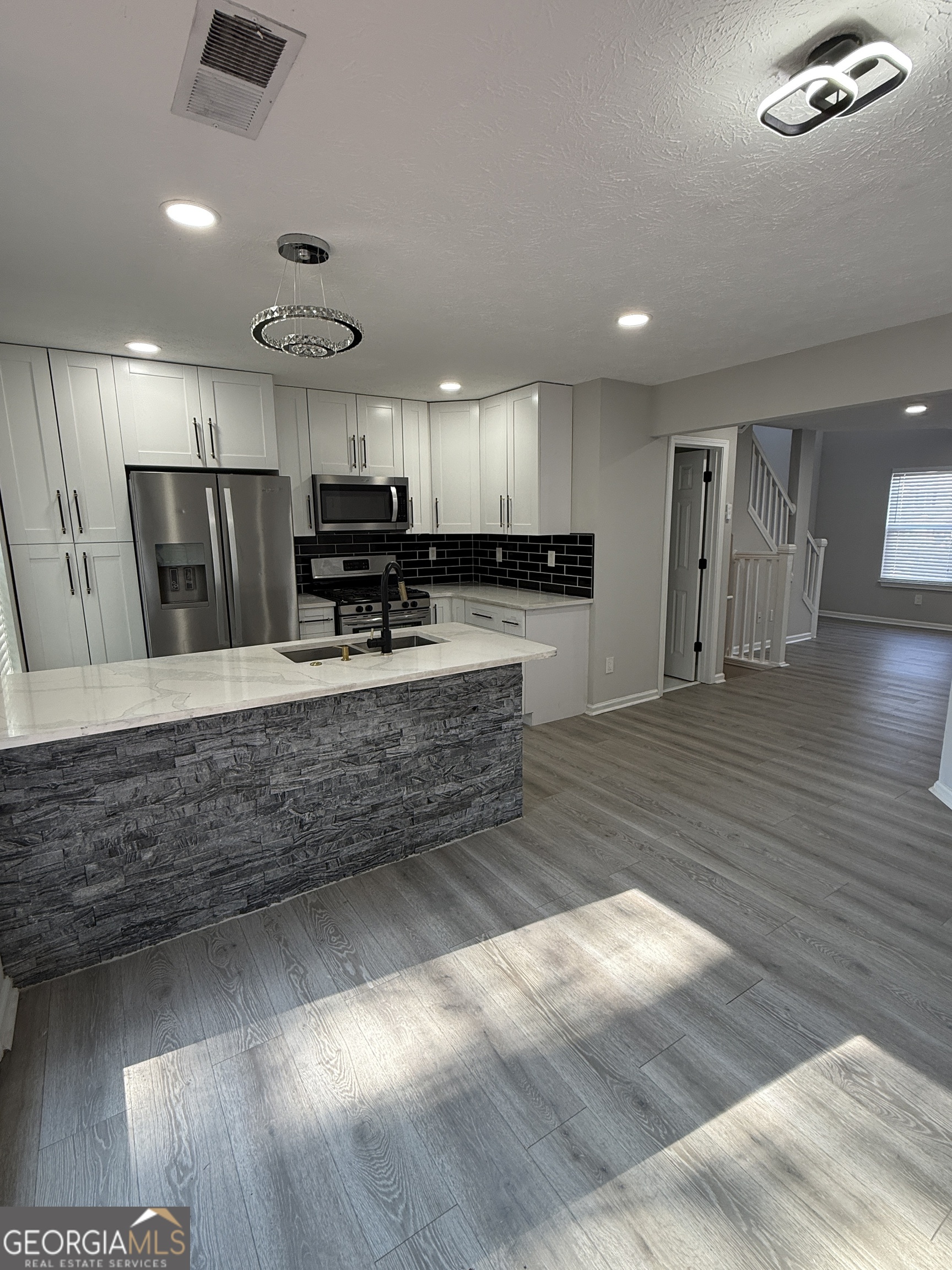 2511 Thorngate Drive Acworth GA 30101