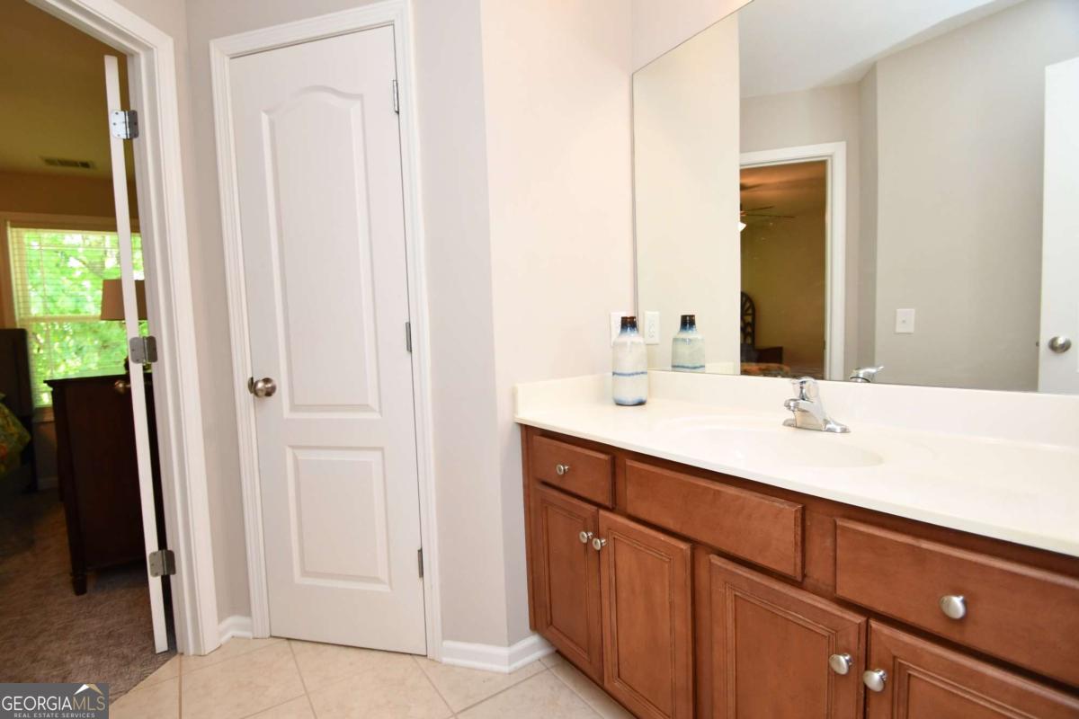 34 Emily Lane Bogart GA 30622