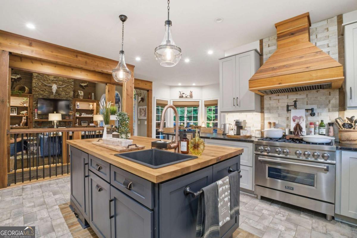 416 Spring Place Road NE White GA 30184