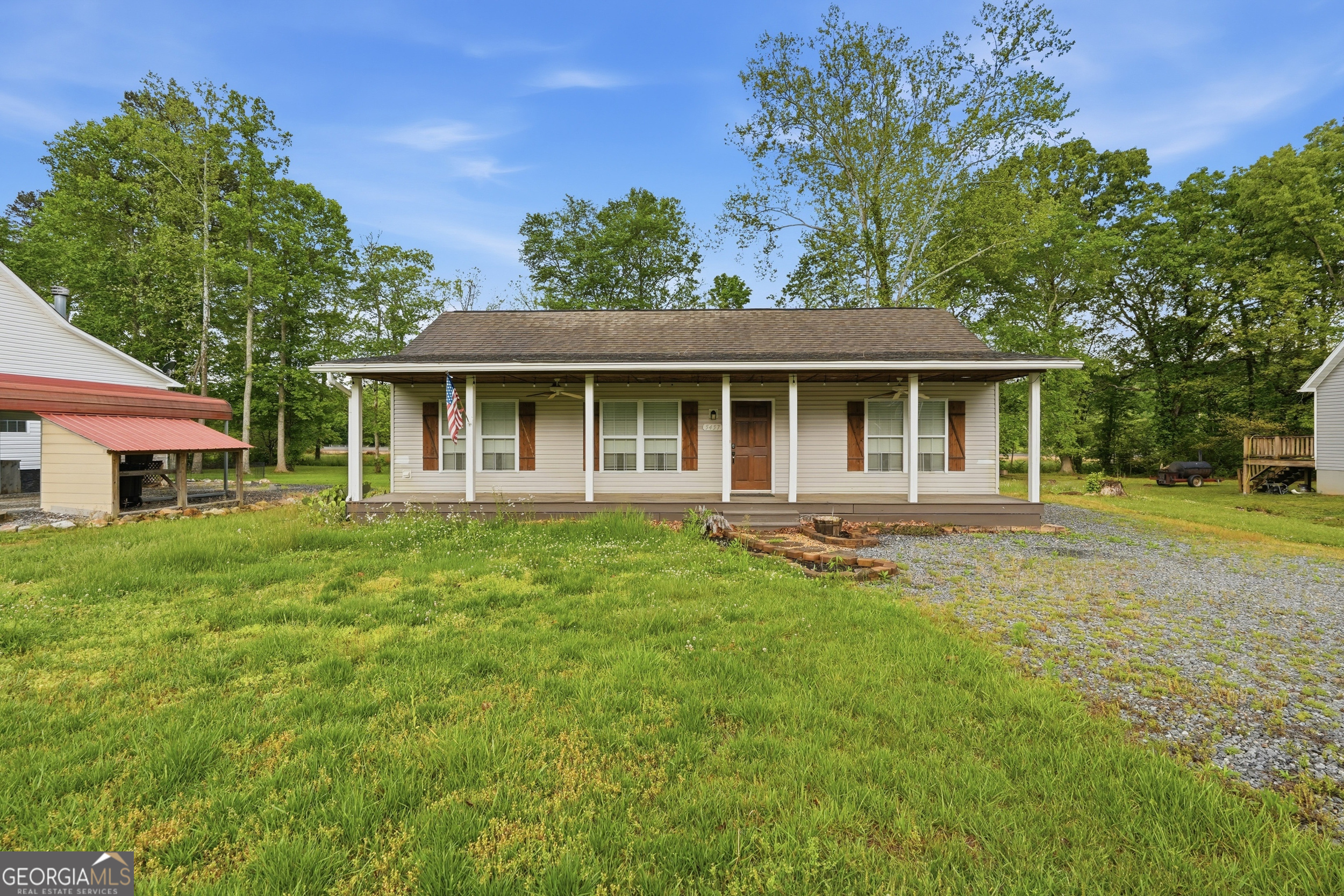 5457 Willow Springs Road Young Harris GA 30582