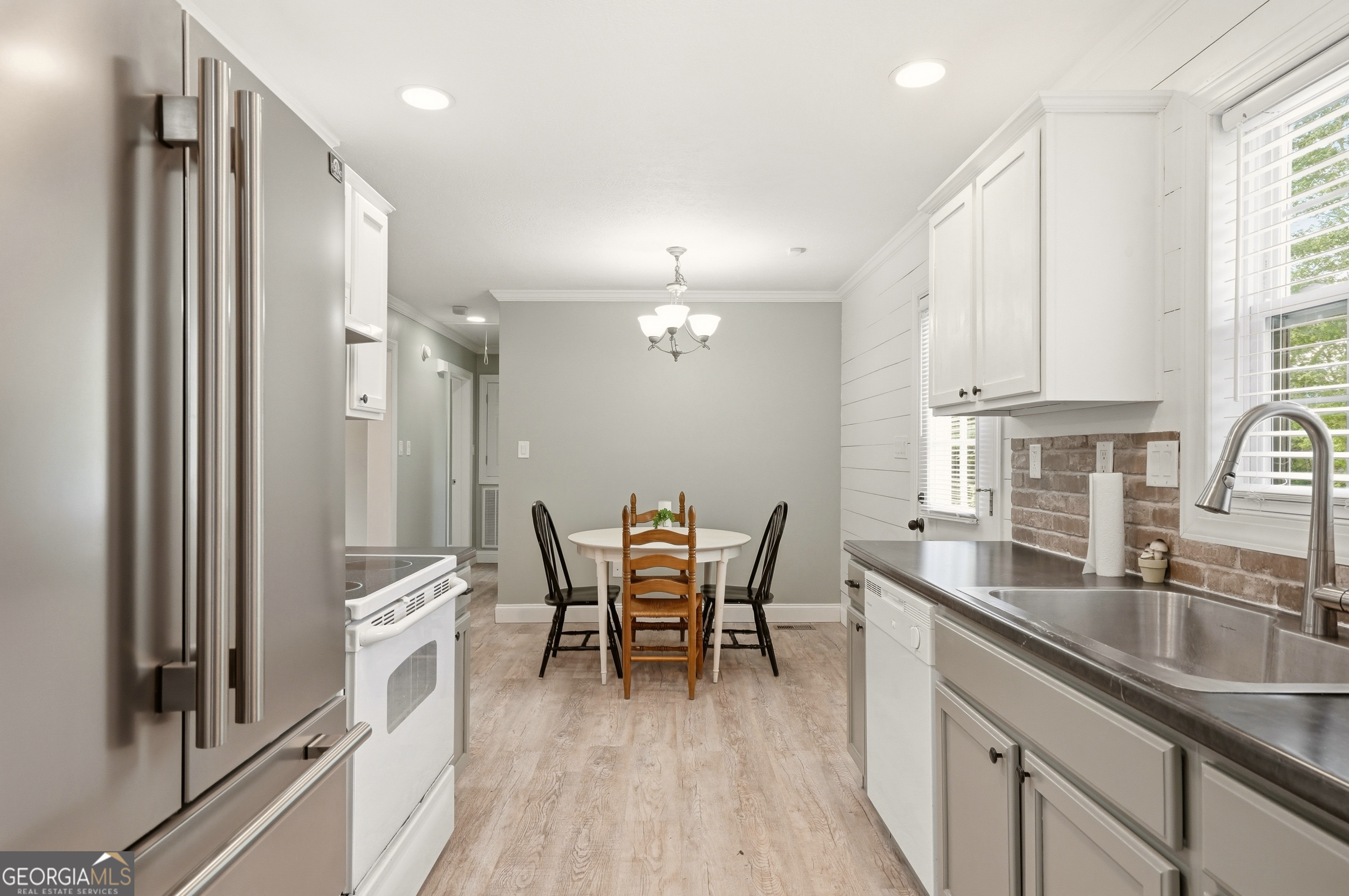 5457 Willow Springs Road Young Harris GA 30582