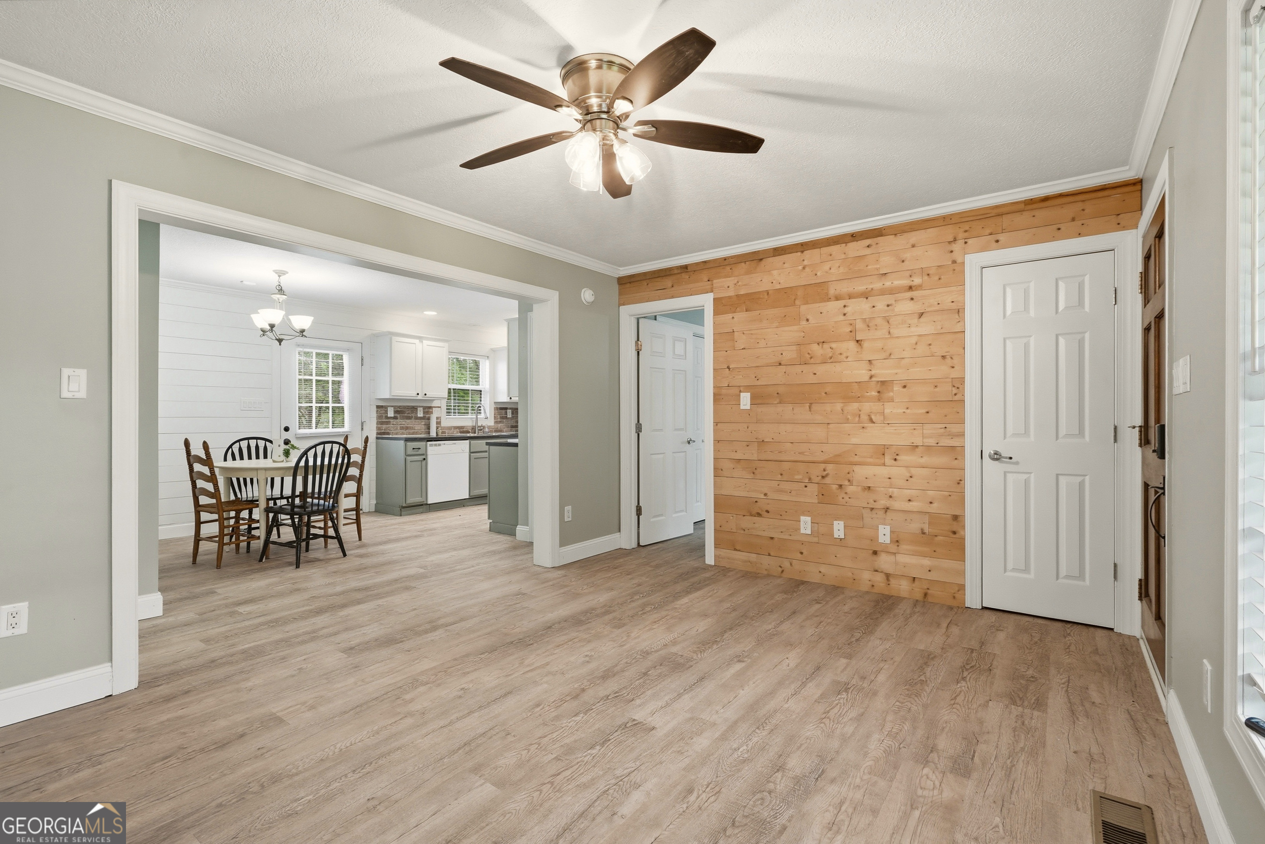 5457 Willow Springs Road Young Harris GA 30582