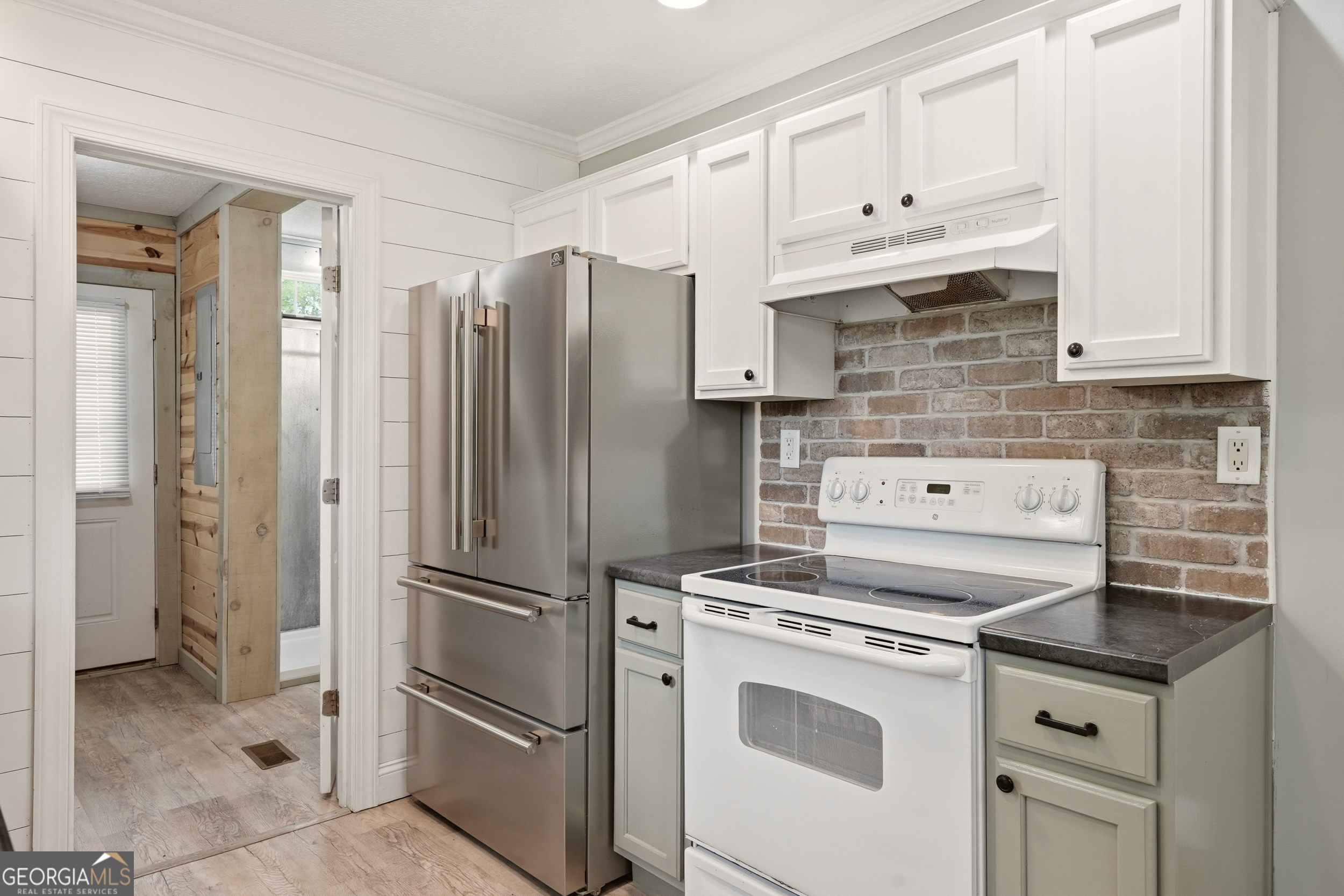 5457 Willow Springs Road Young Harris GA 30582