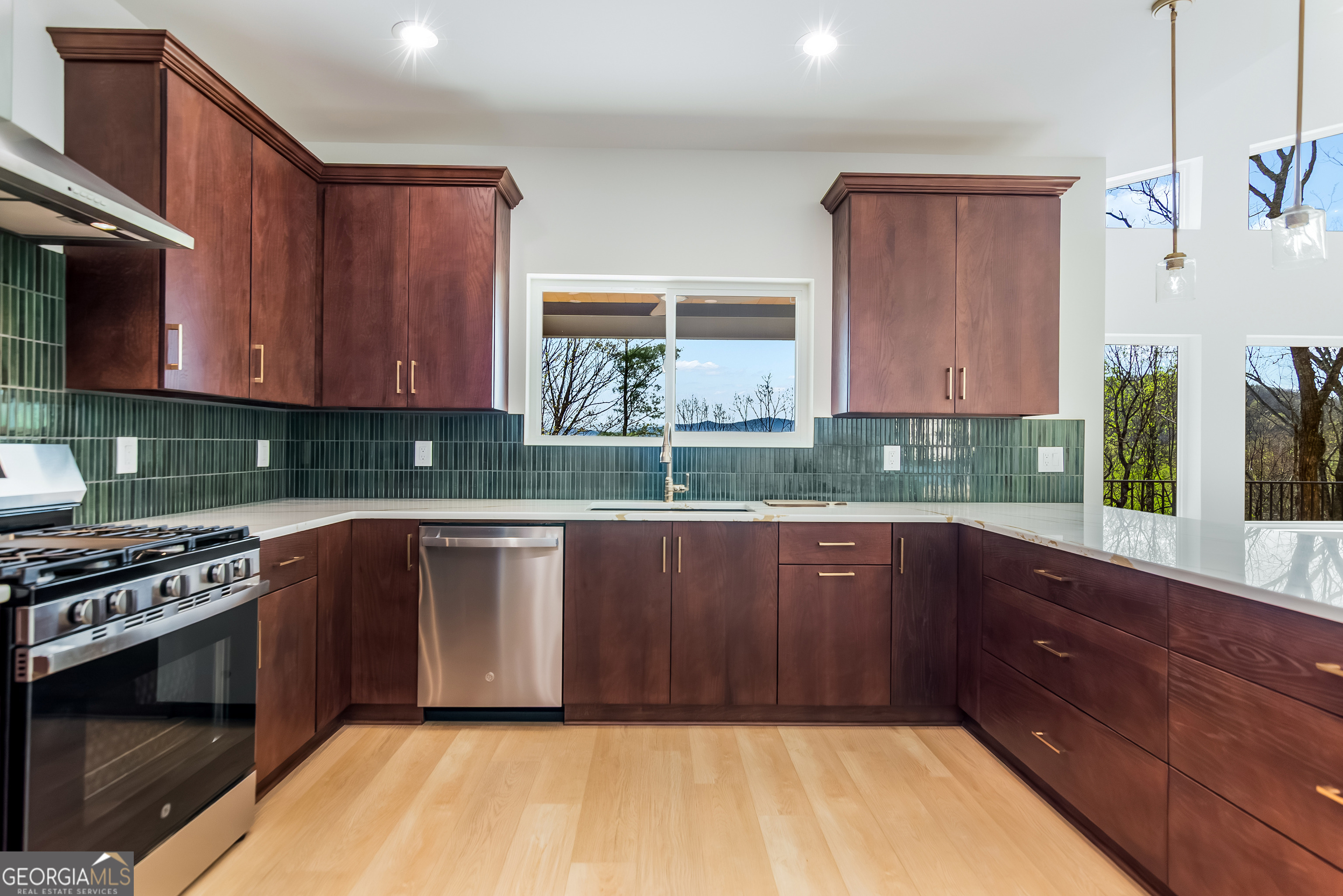 156 Sky High Drive Ellijay GA 30536