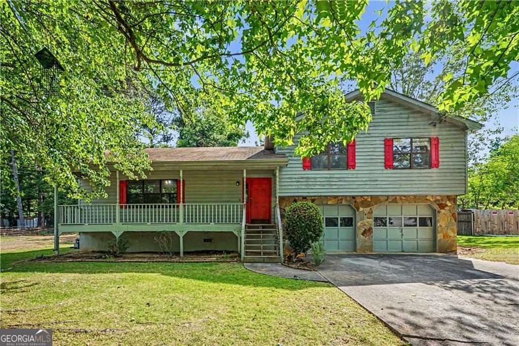 1208 Gate Post Lane Lawrenceville GA 30044