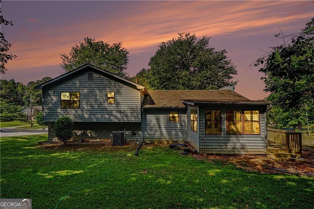 1208 Gate Post Lane Lawrenceville GA 30044