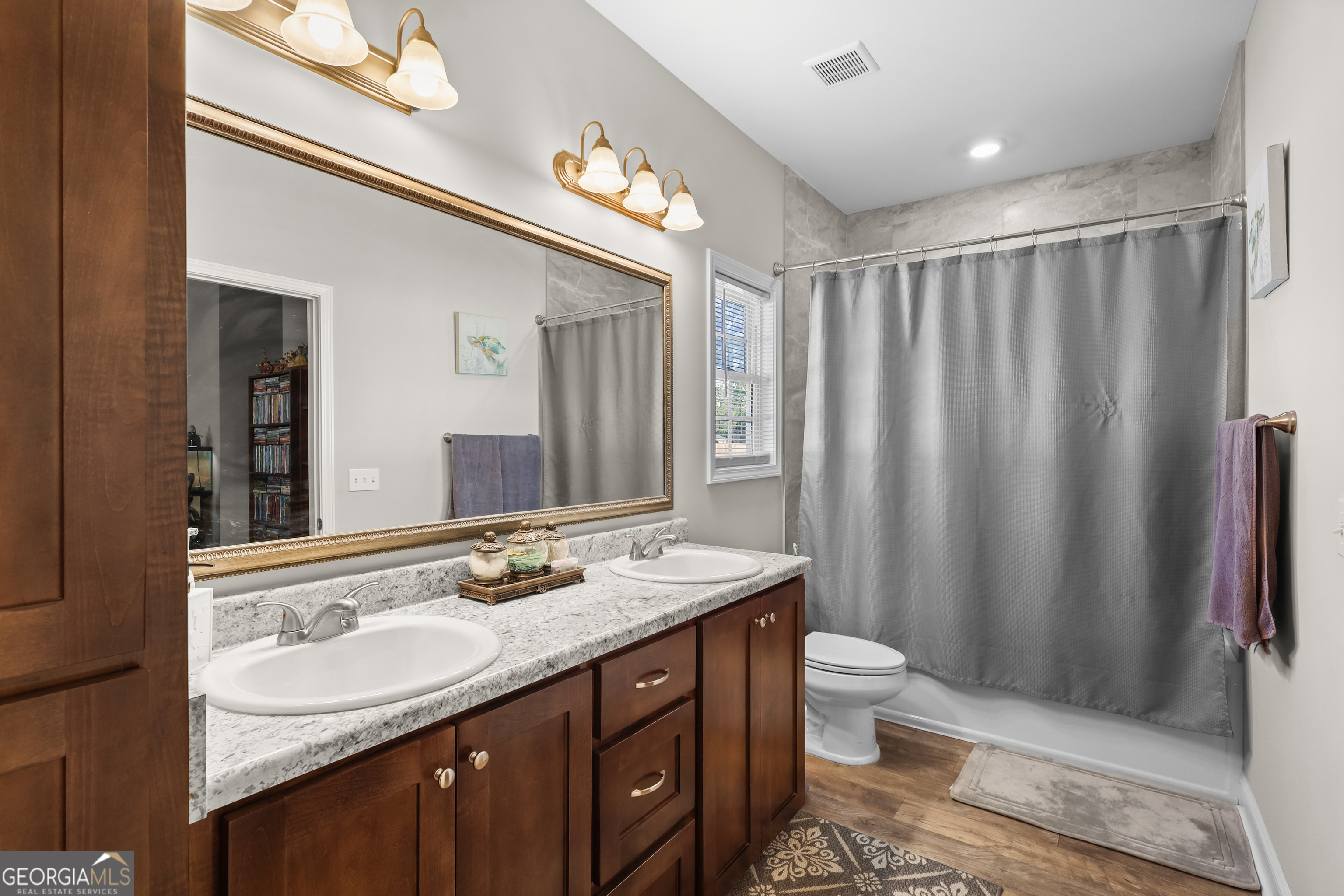 301 Tallulah Bend Ellabell GA 31308