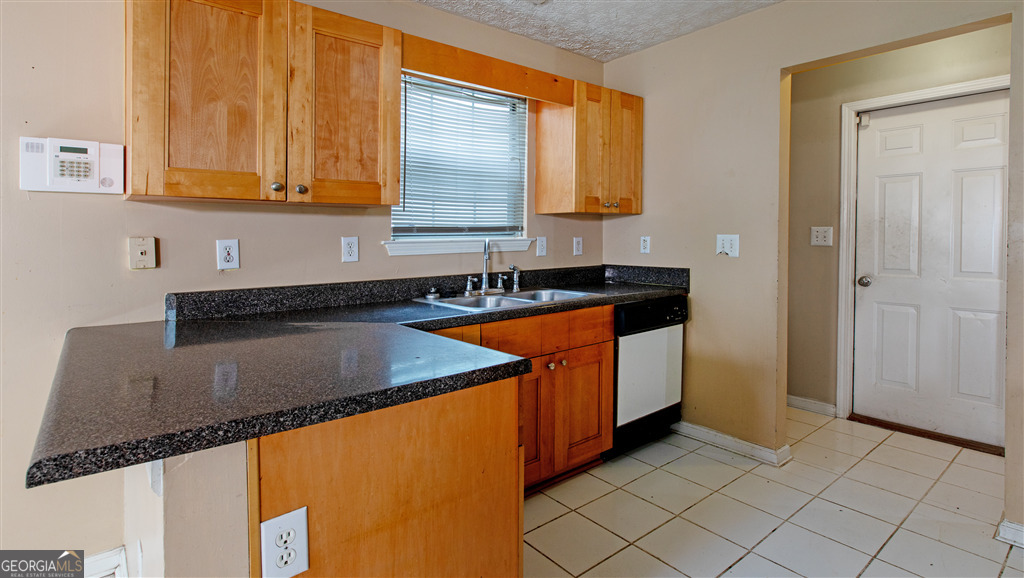 6496 Drake Manor Austell GA 30168
