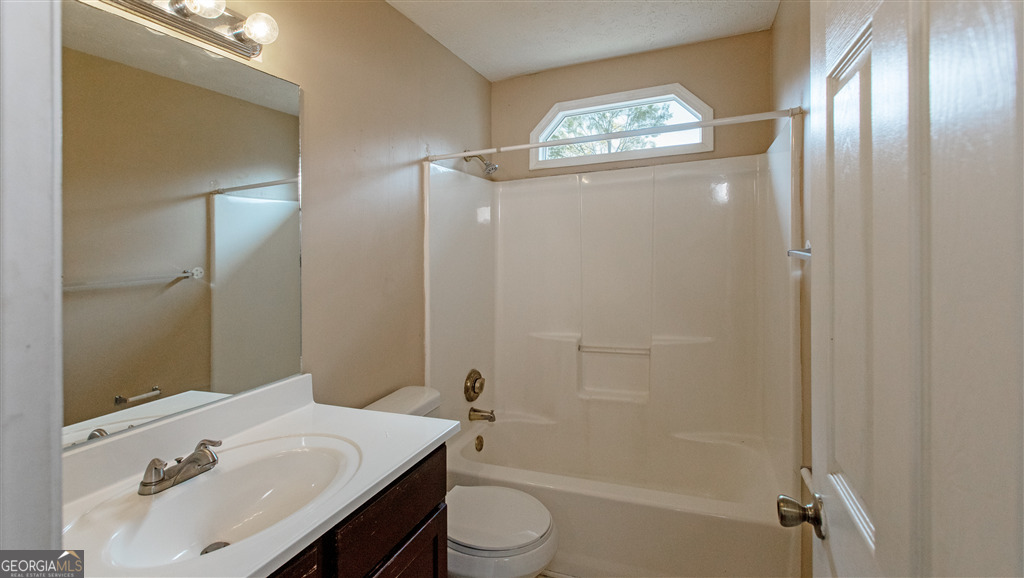 6496 Drake Manor Austell GA 30168