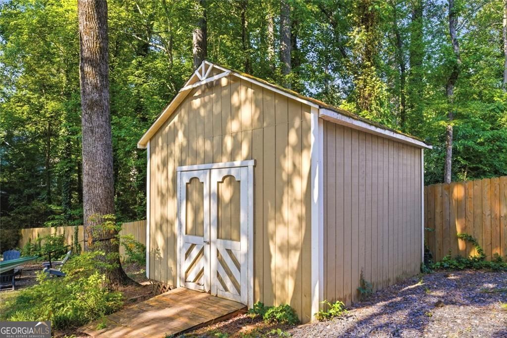 1995 Trotters Ridge Way Roswell GA 30075