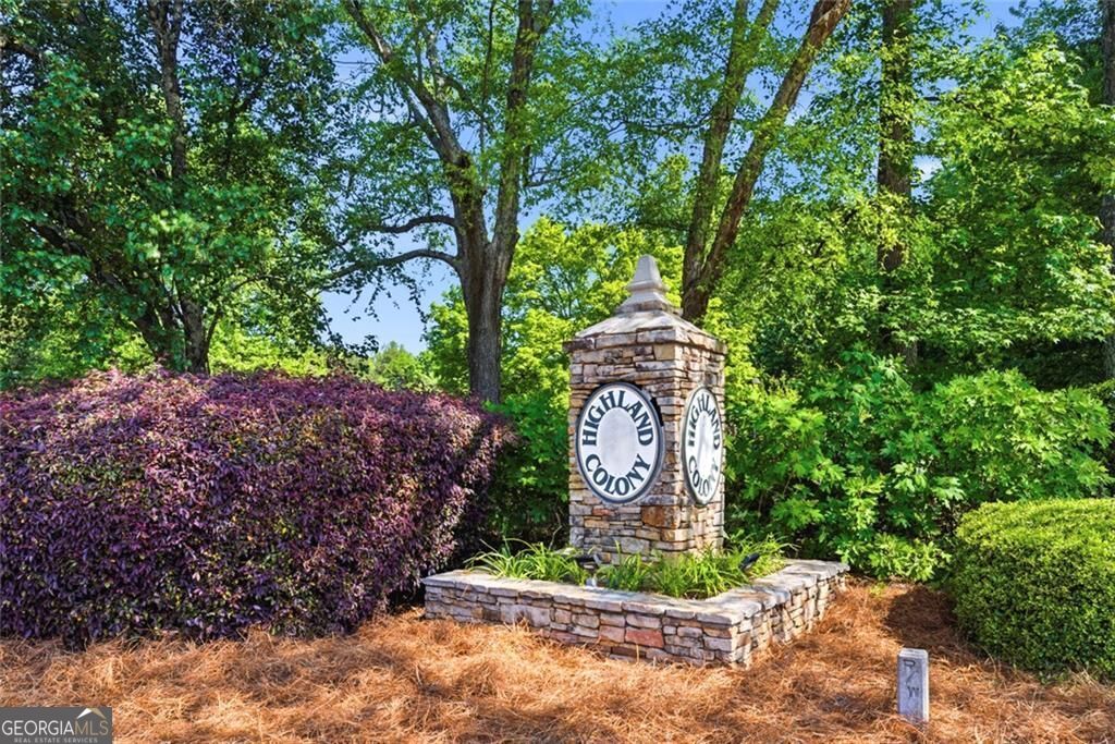1995 Trotters Ridge Way Roswell GA 30075