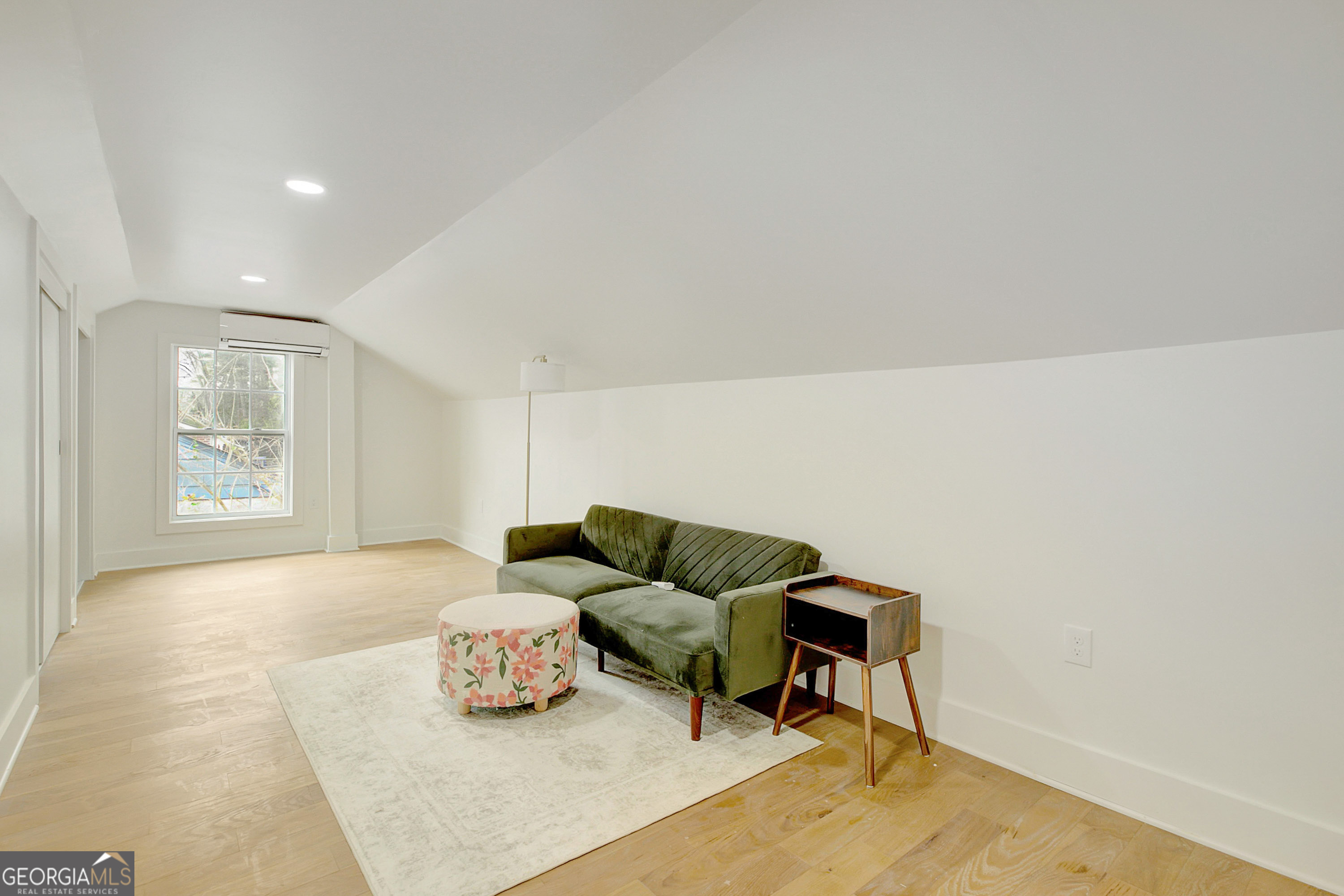1747 Cascade Terrace SW Atlanta GA 30311