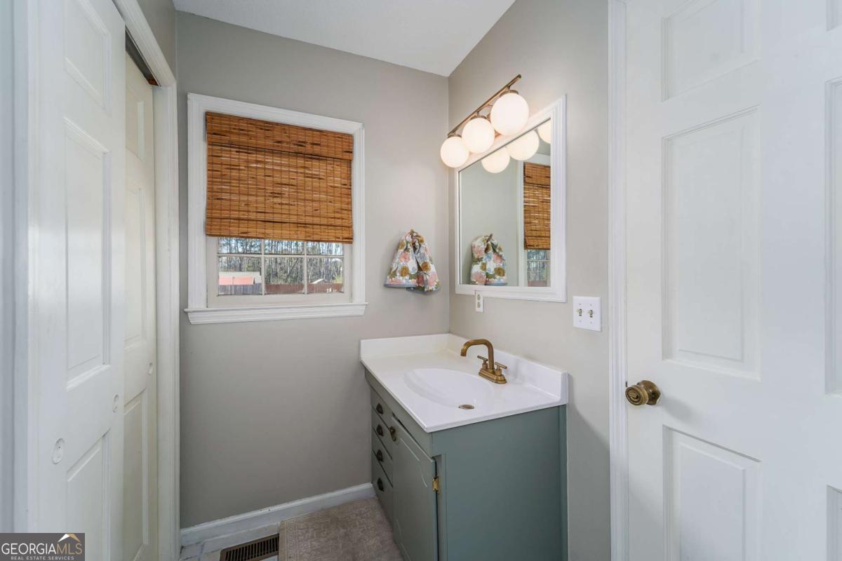 403 Rose Lane Douglas GA 31533