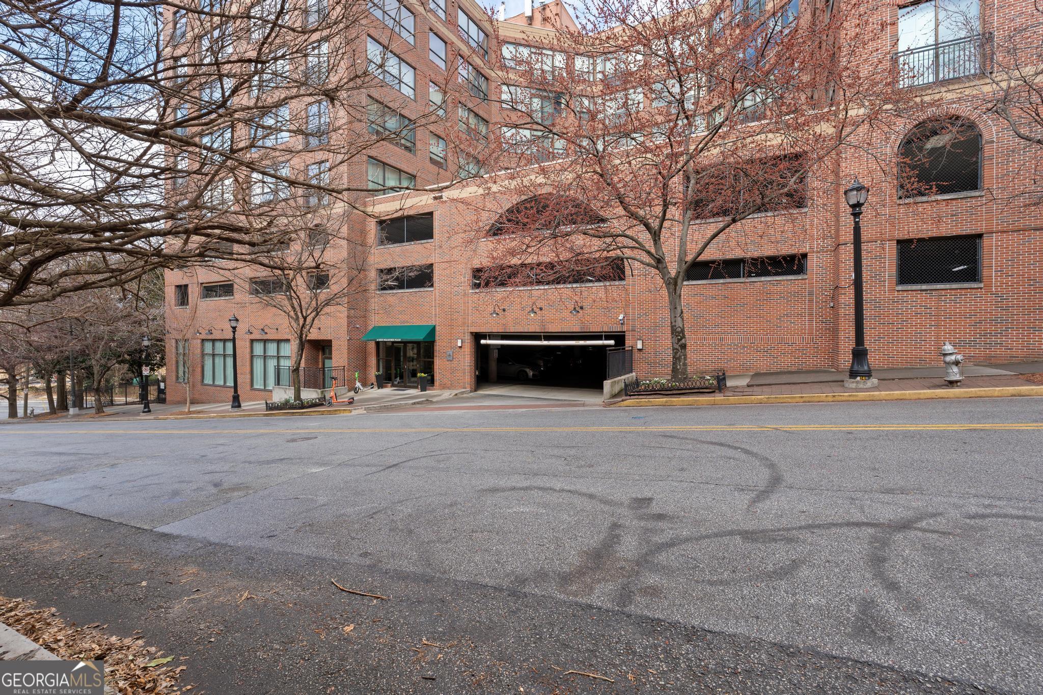 115 W Peachtree Place NW Atlanta GA 30313