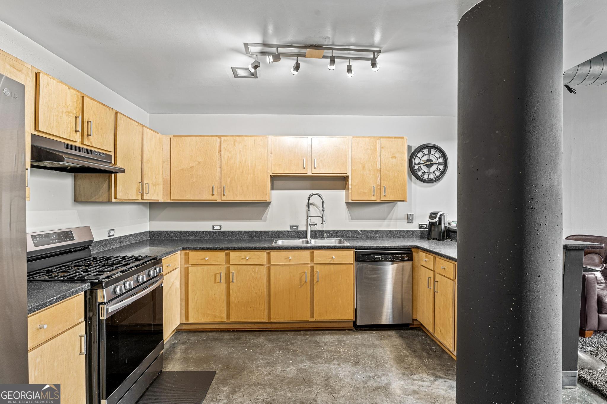 115 W Peachtree Place NW Atlanta GA 30313