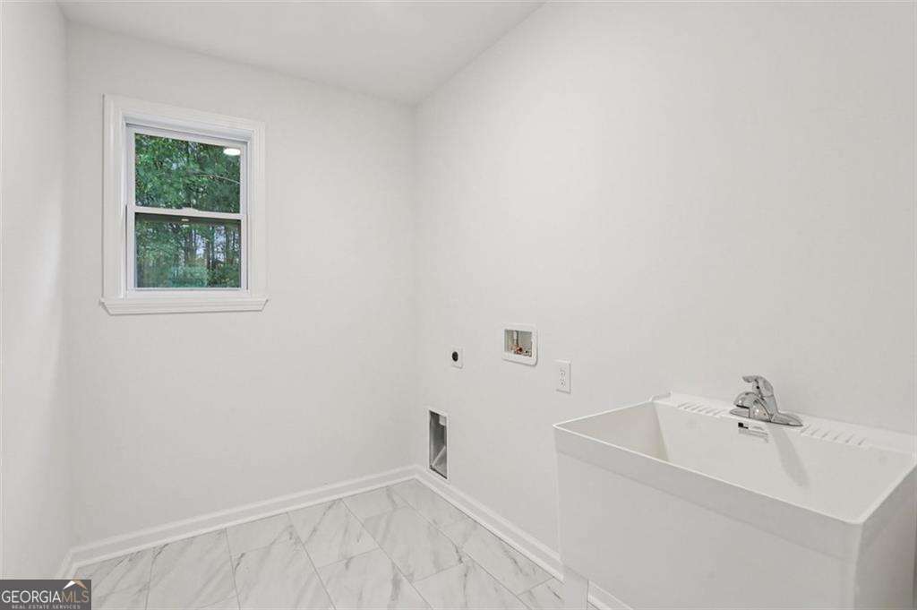 7888 Winkman Drive Fairburn GA 30213