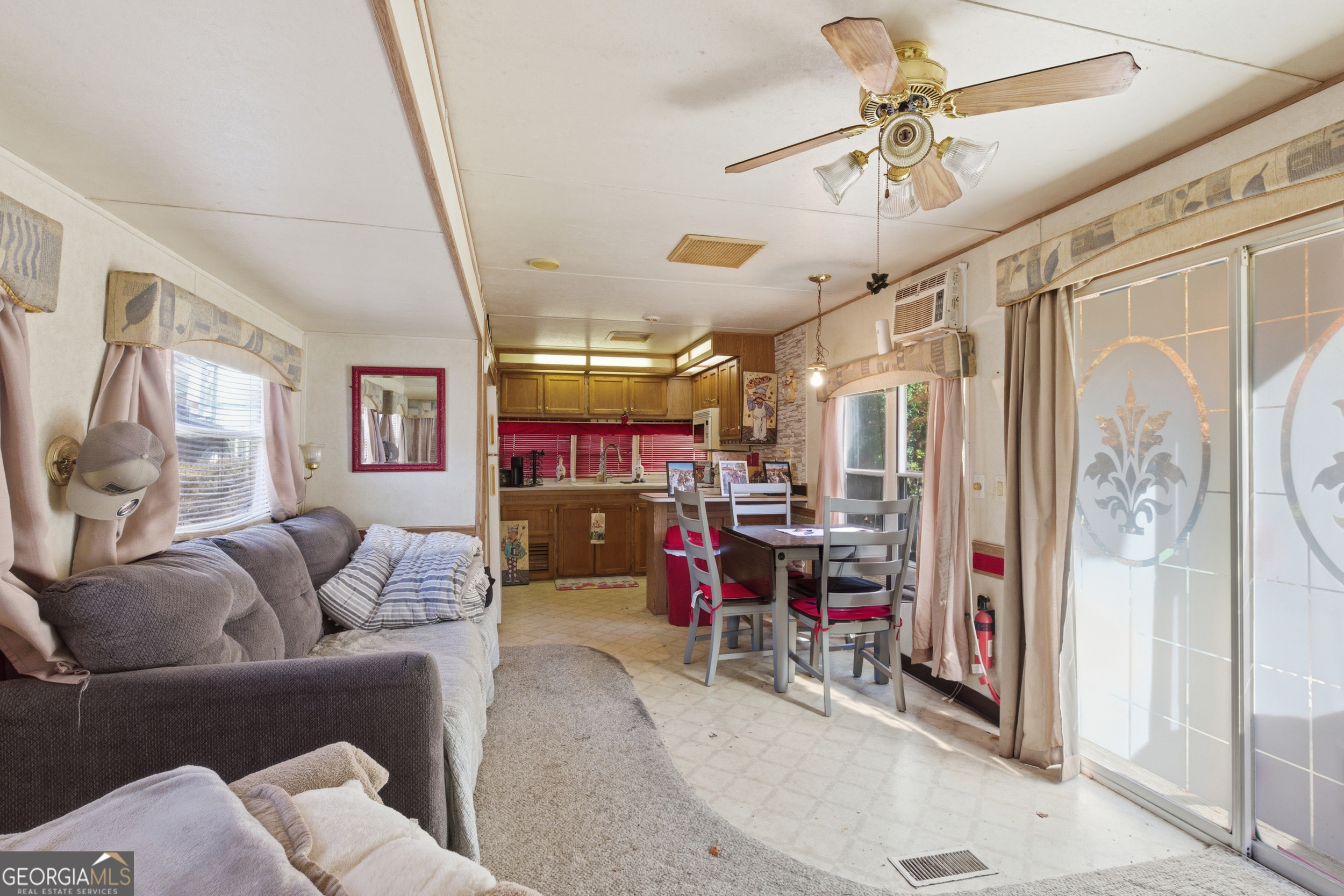 107 Holiday Loop Cleveland GA 30528