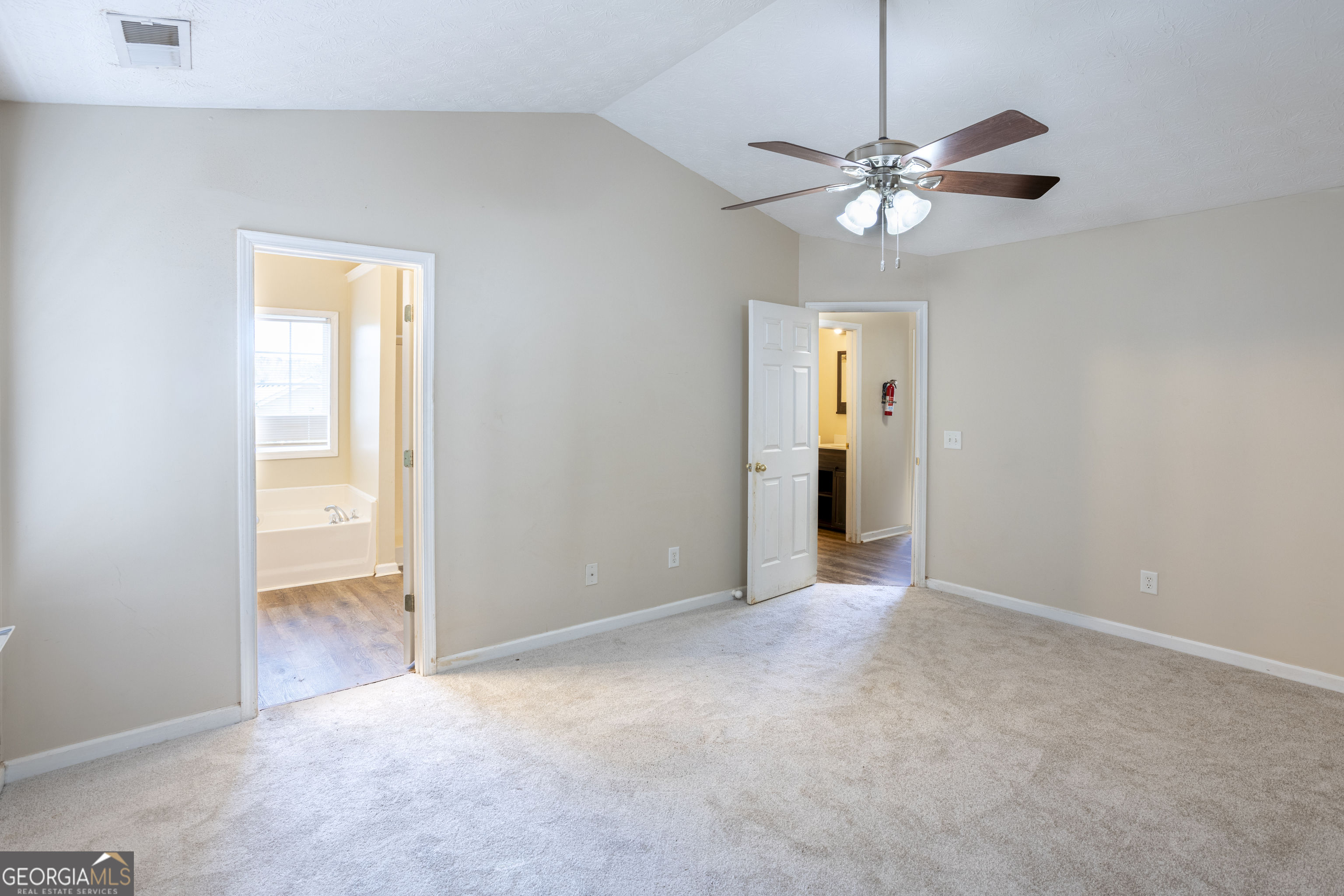 305 Bradford Court Auburn GA 30011