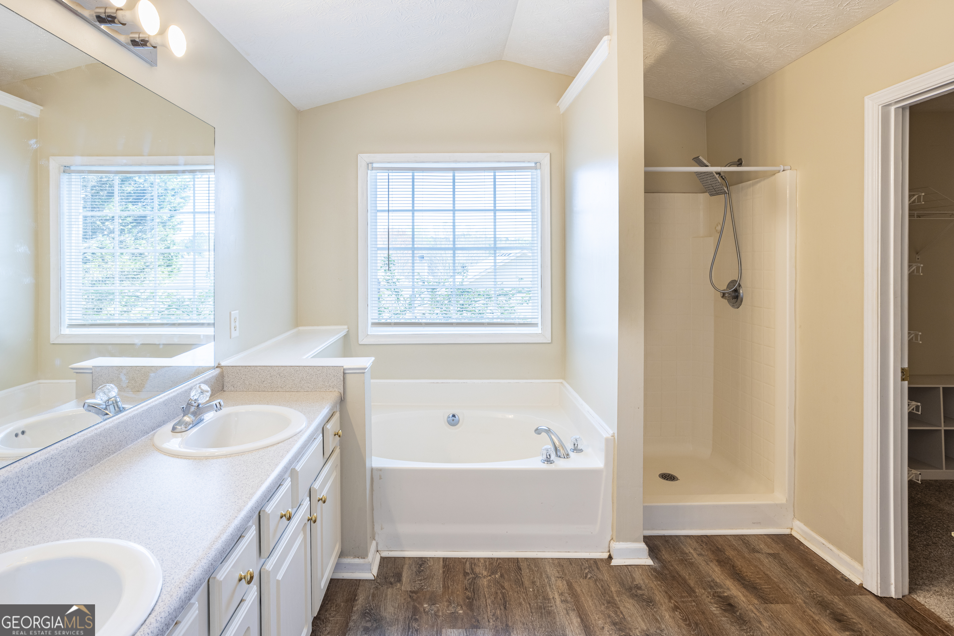 305 Bradford Court Auburn GA 30011