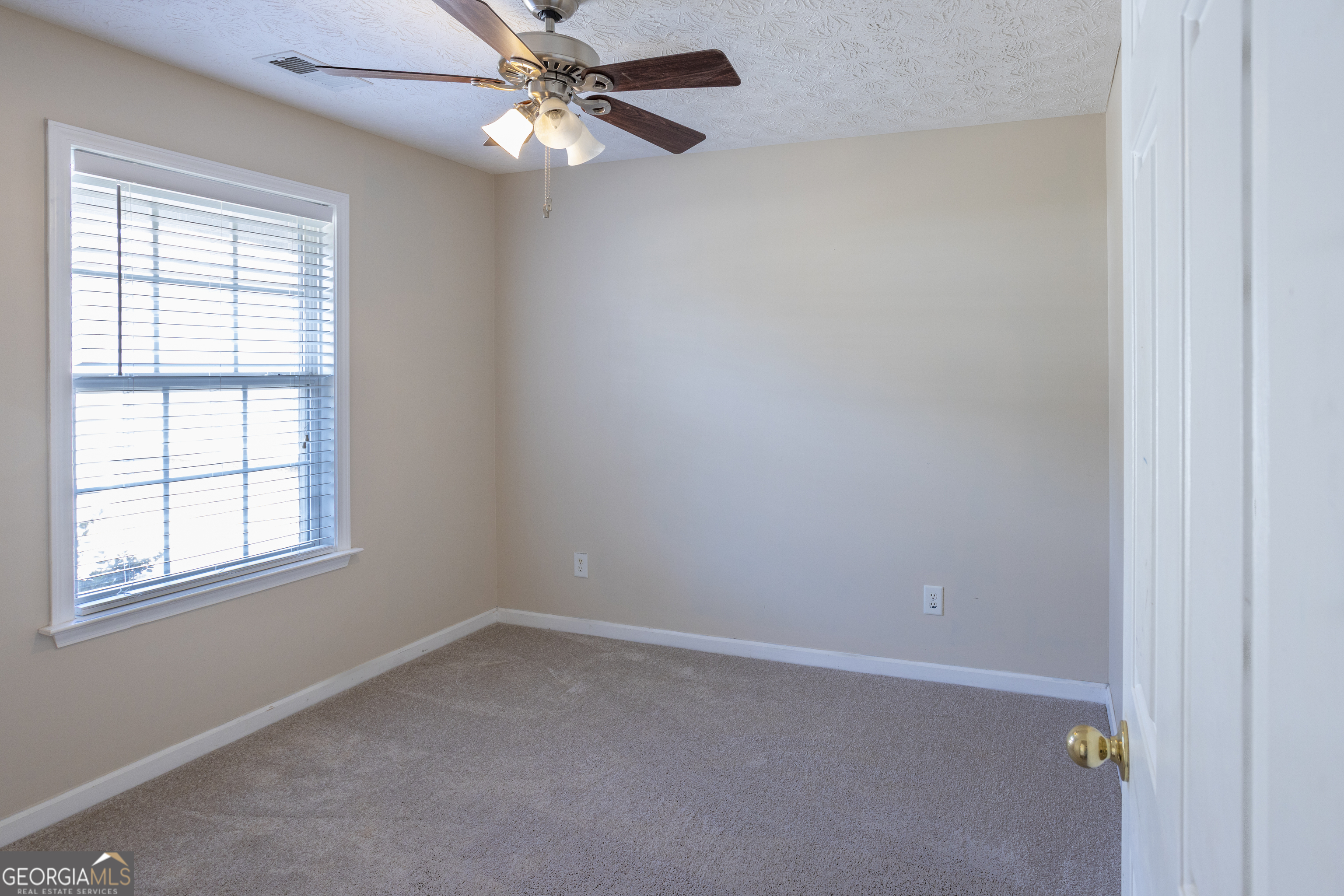 305 Bradford Court Auburn GA 30011