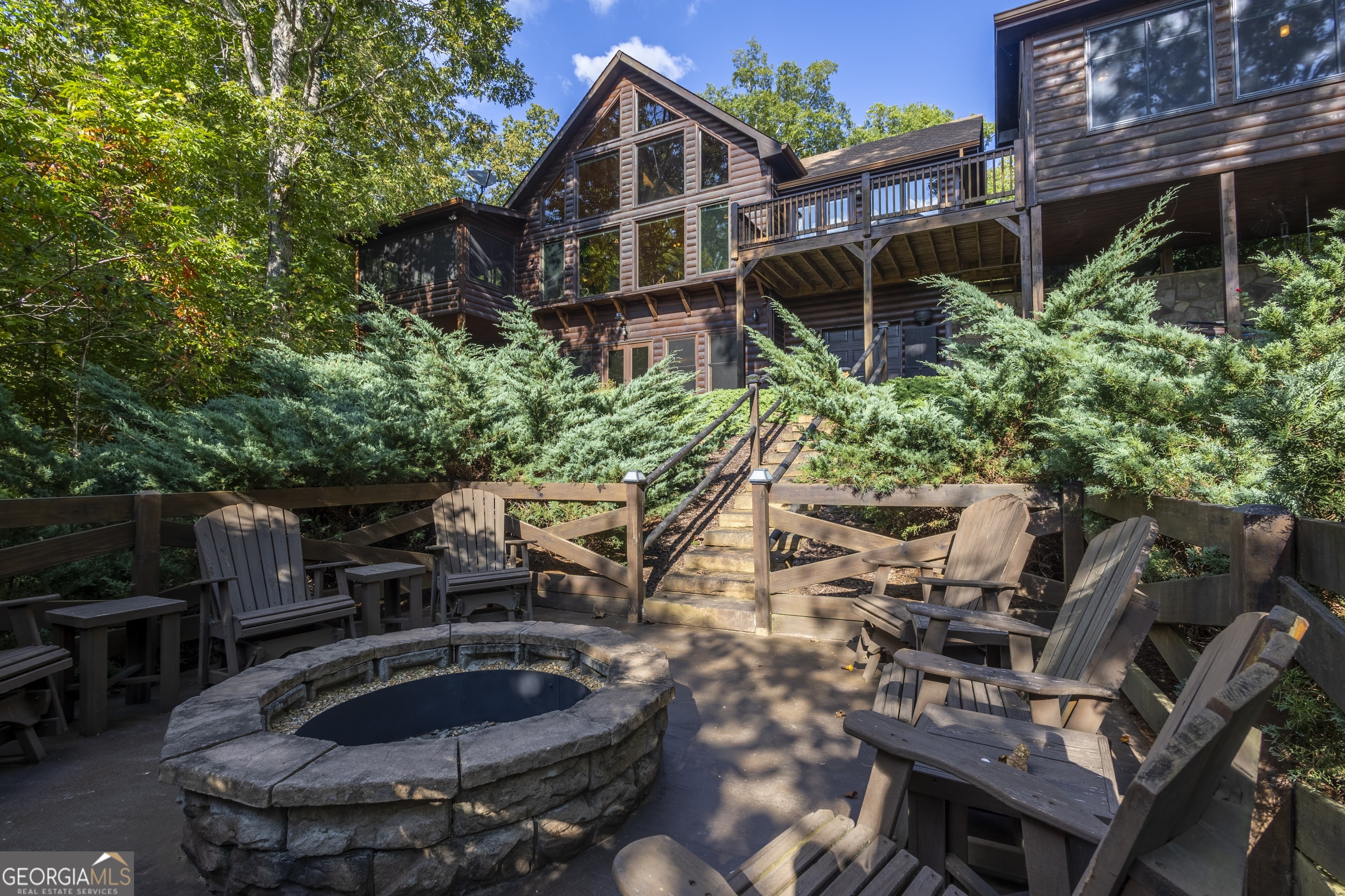 194 Squirrel Chase Morganton GA 30560