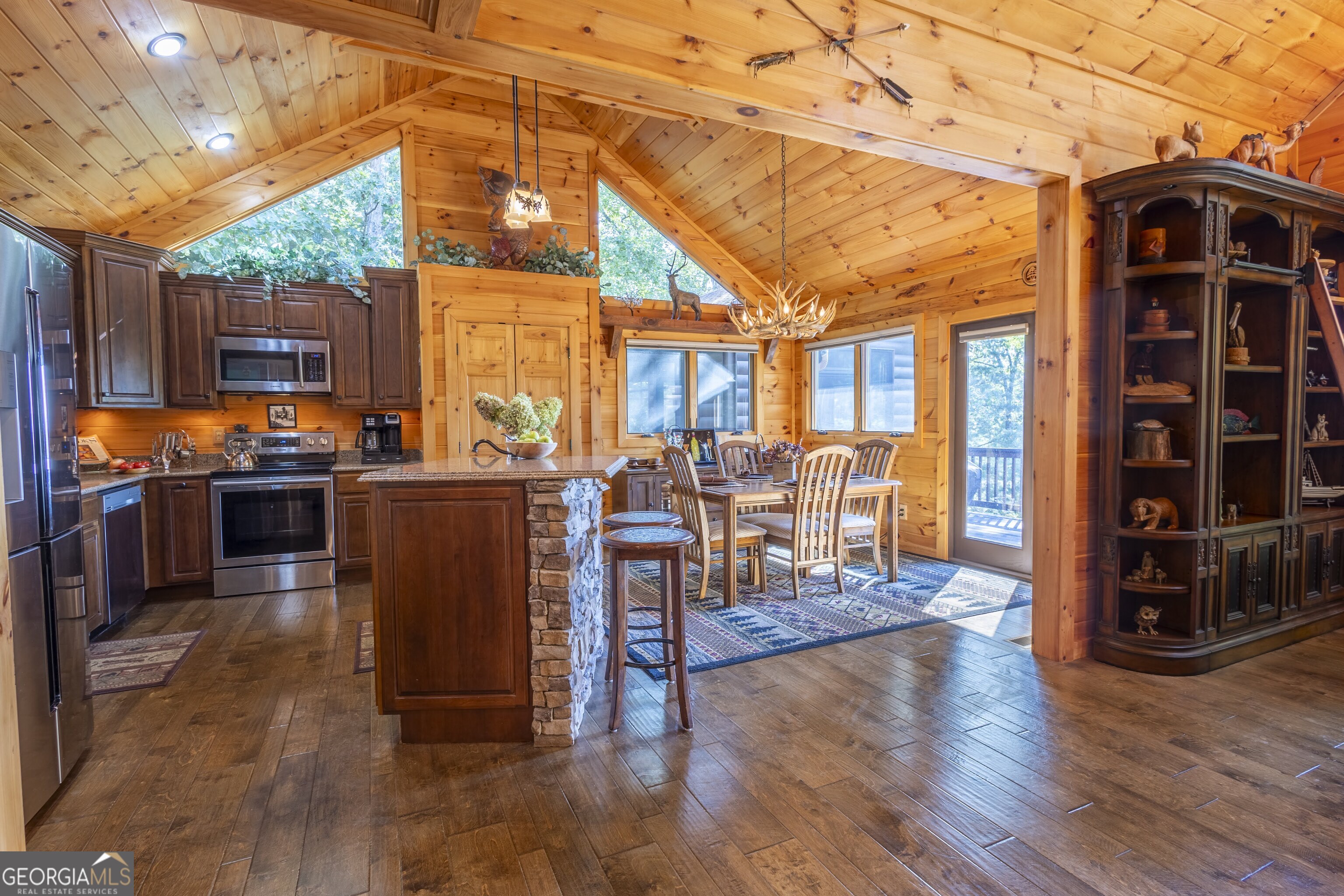 194 Squirrel Chase Morganton GA 30560