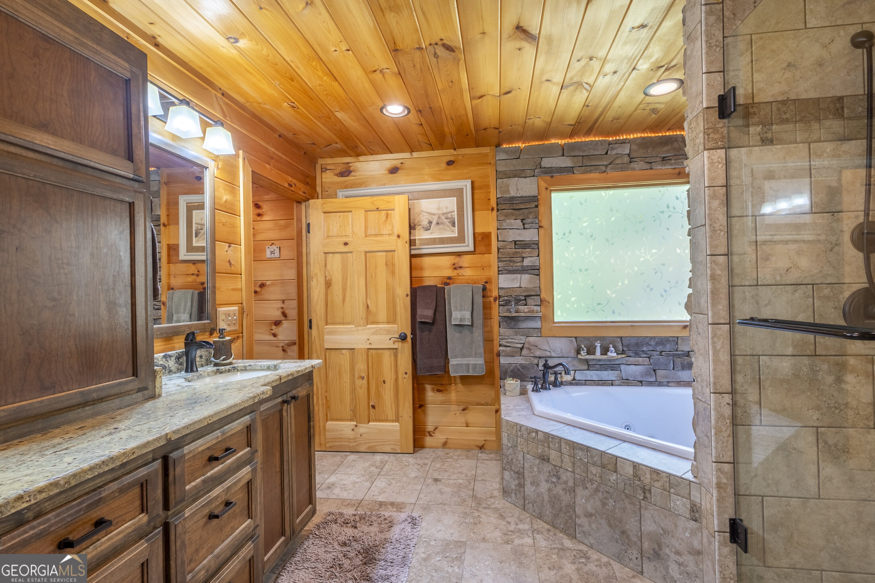 194 Squirrel Chase Morganton GA 30560