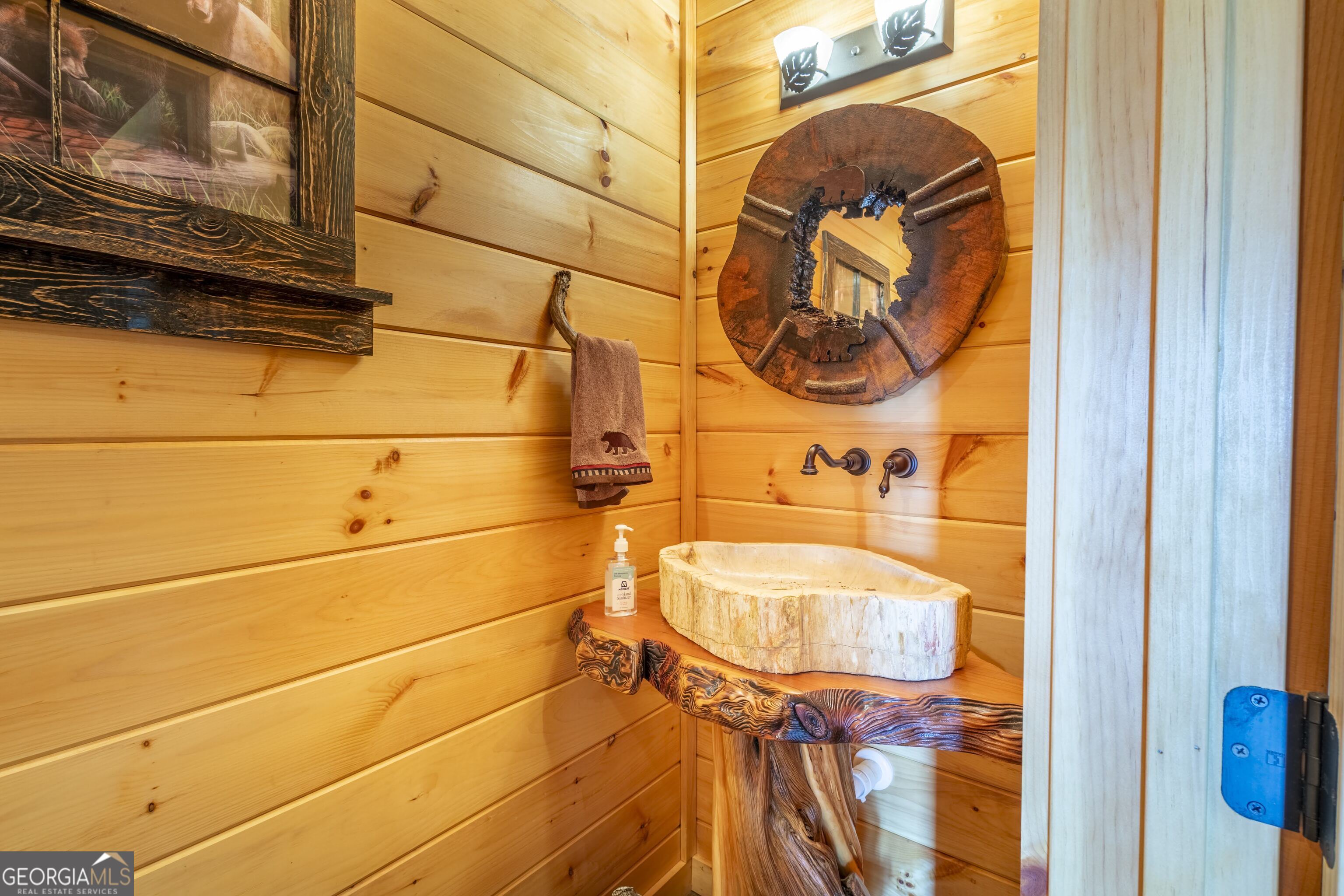 194 Squirrel Chase Morganton GA 30560