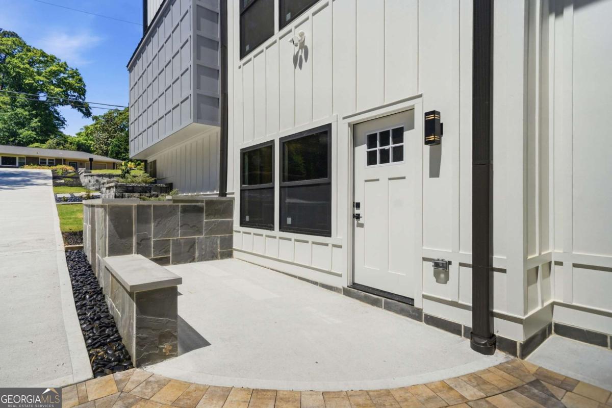 419 Westside Drive Roswell GA 30075