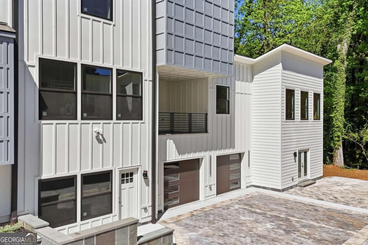 419 Westside Drive Roswell GA 30075