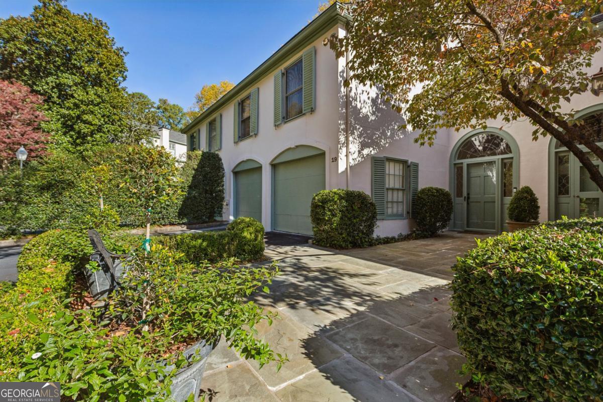 19 Mooregate Square Atlanta GA 30327