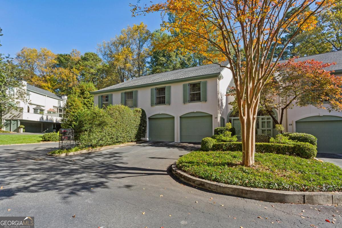 19 Mooregate Square Atlanta GA 30327