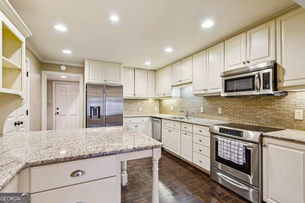 19 Mooregate Square Atlanta GA 30327