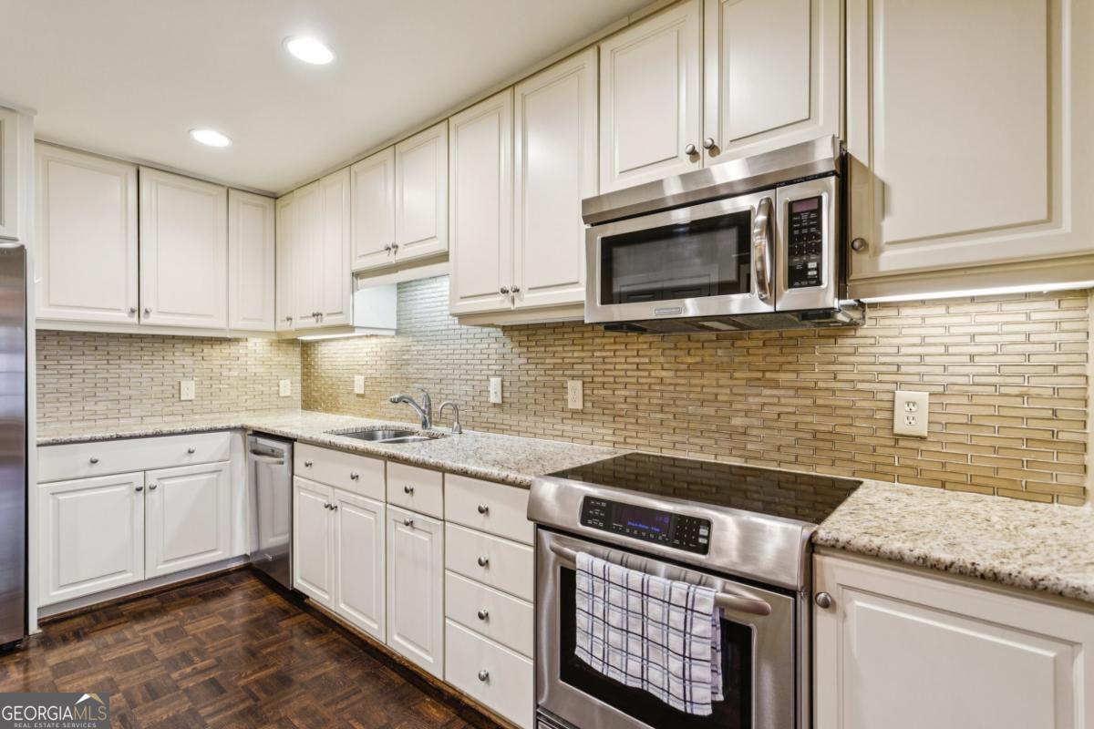 19 Mooregate Square Atlanta GA 30327