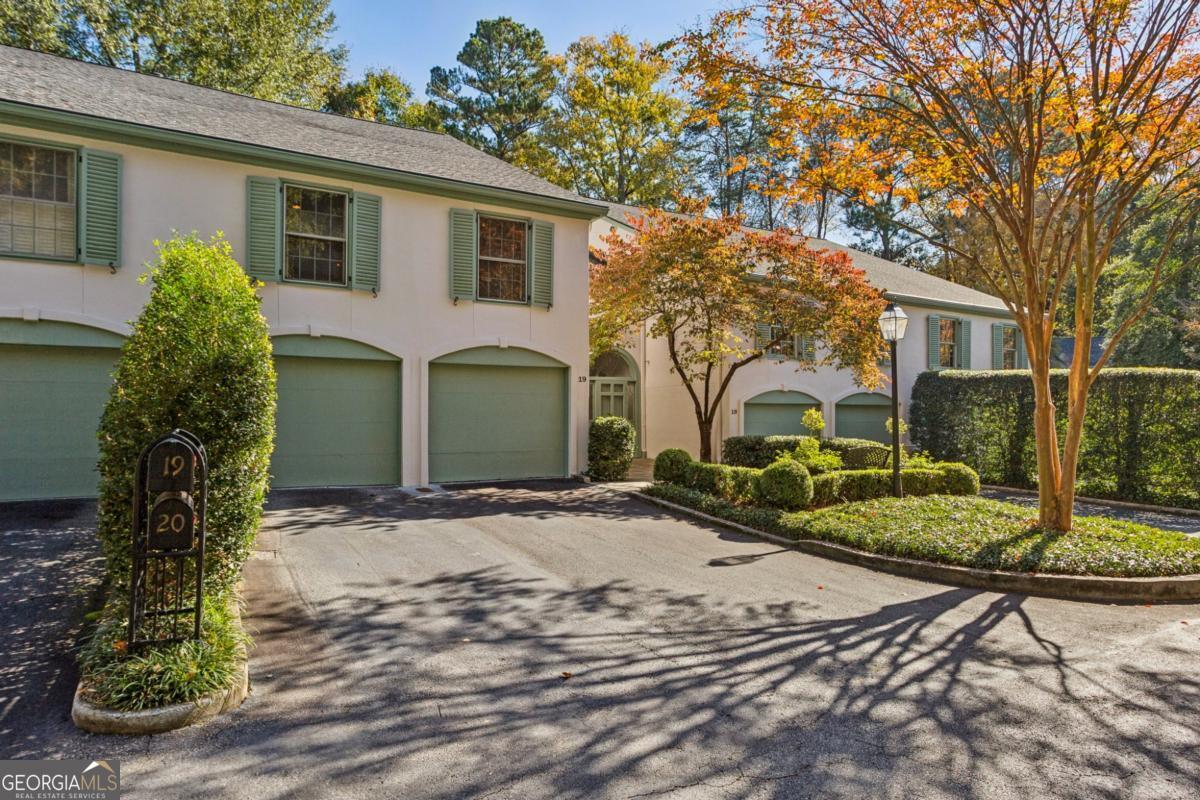 19 Mooregate Square Atlanta GA 30327