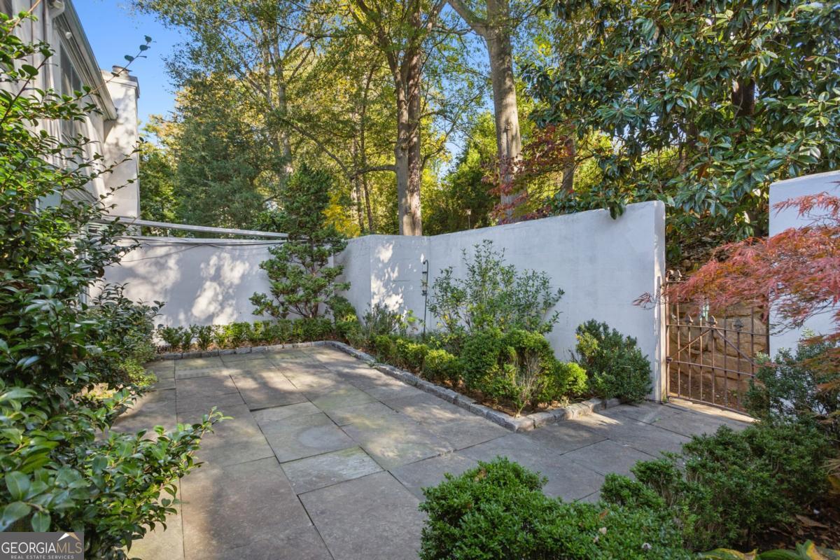 19 Mooregate Square Atlanta GA 30327