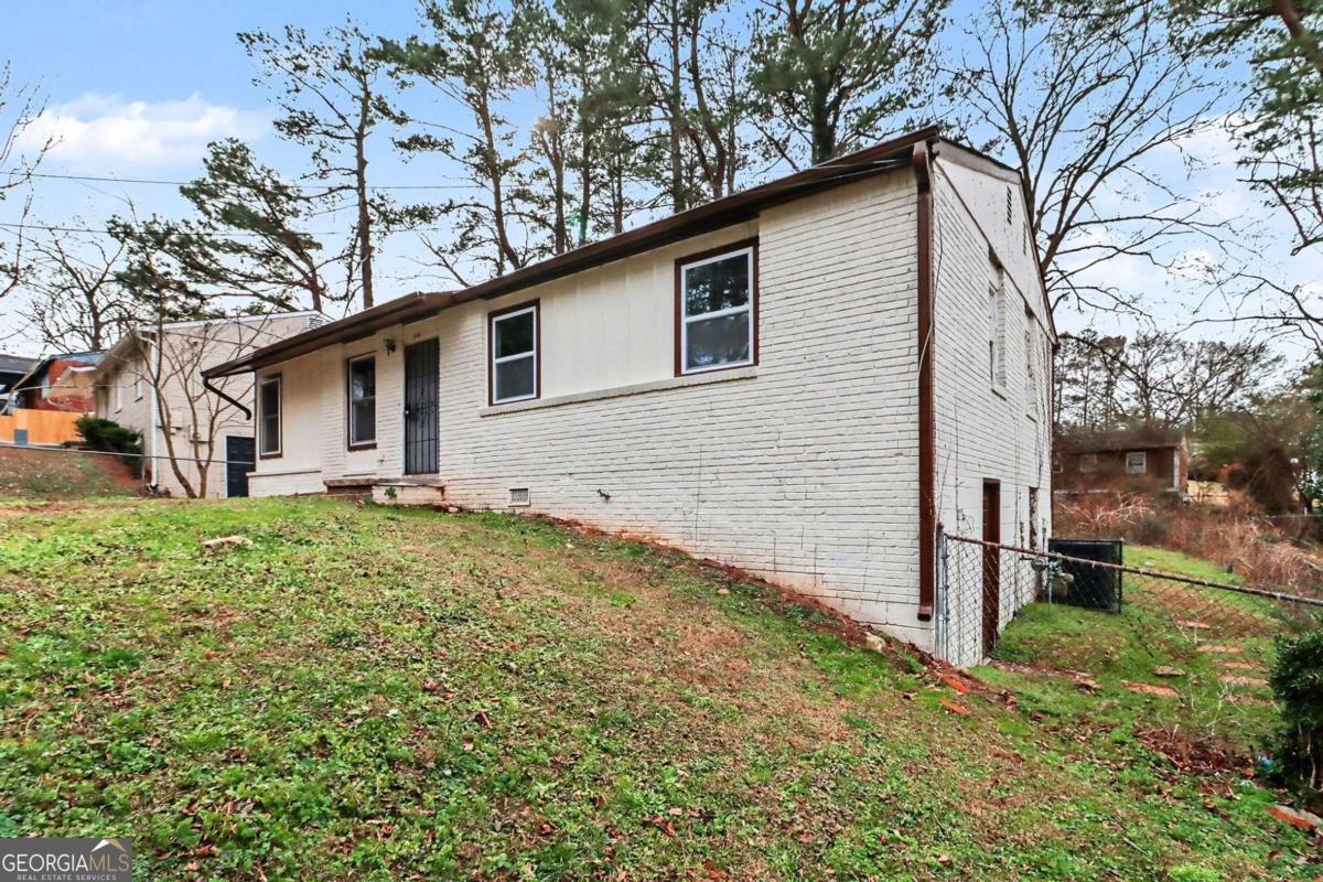 446 Fedora Way NW Atlanta GA 30331