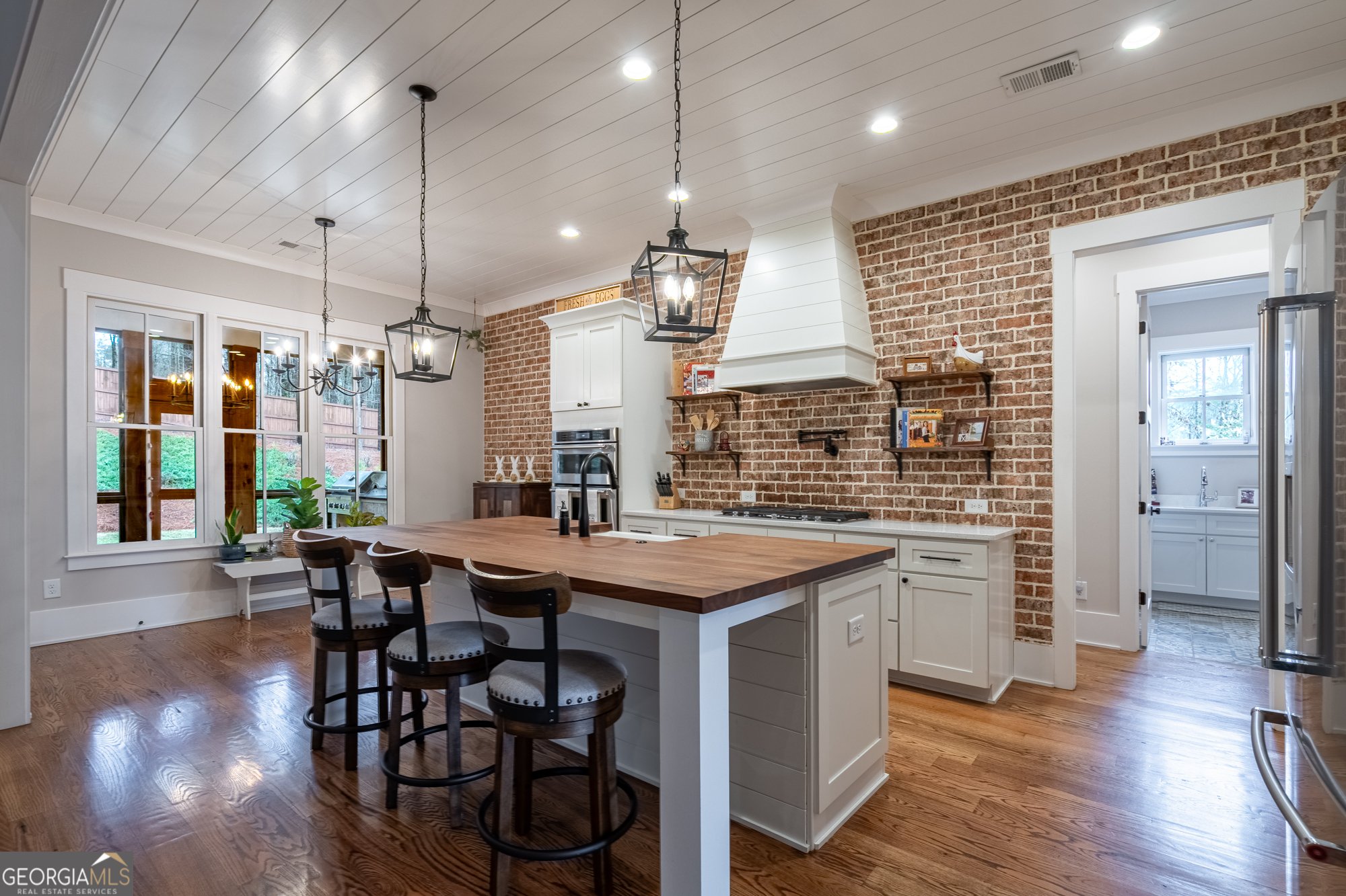 1009 Davenport Circle Powder Springs GA 30127