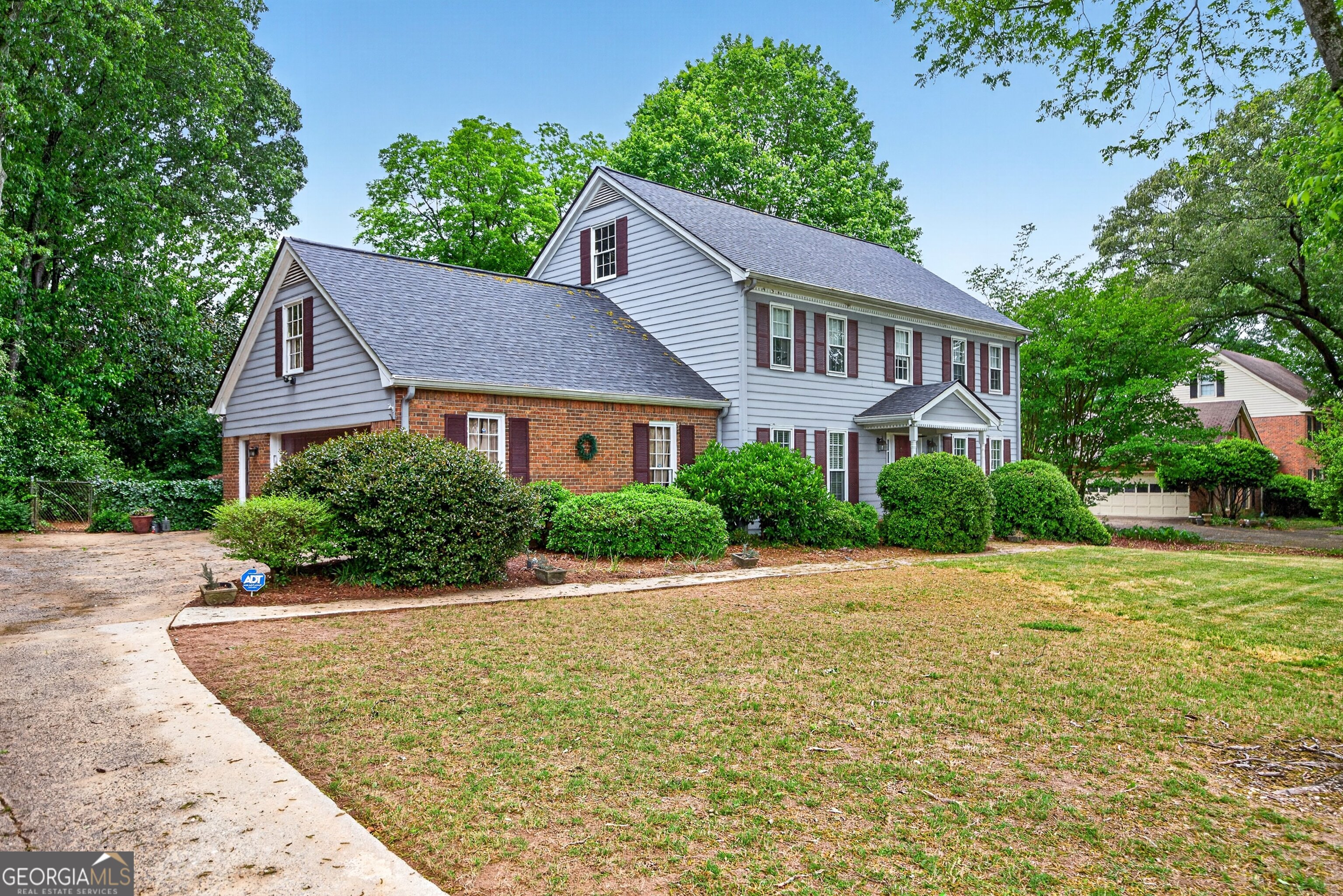 205 Dix Lee On Drive Fayetteville GA 30214