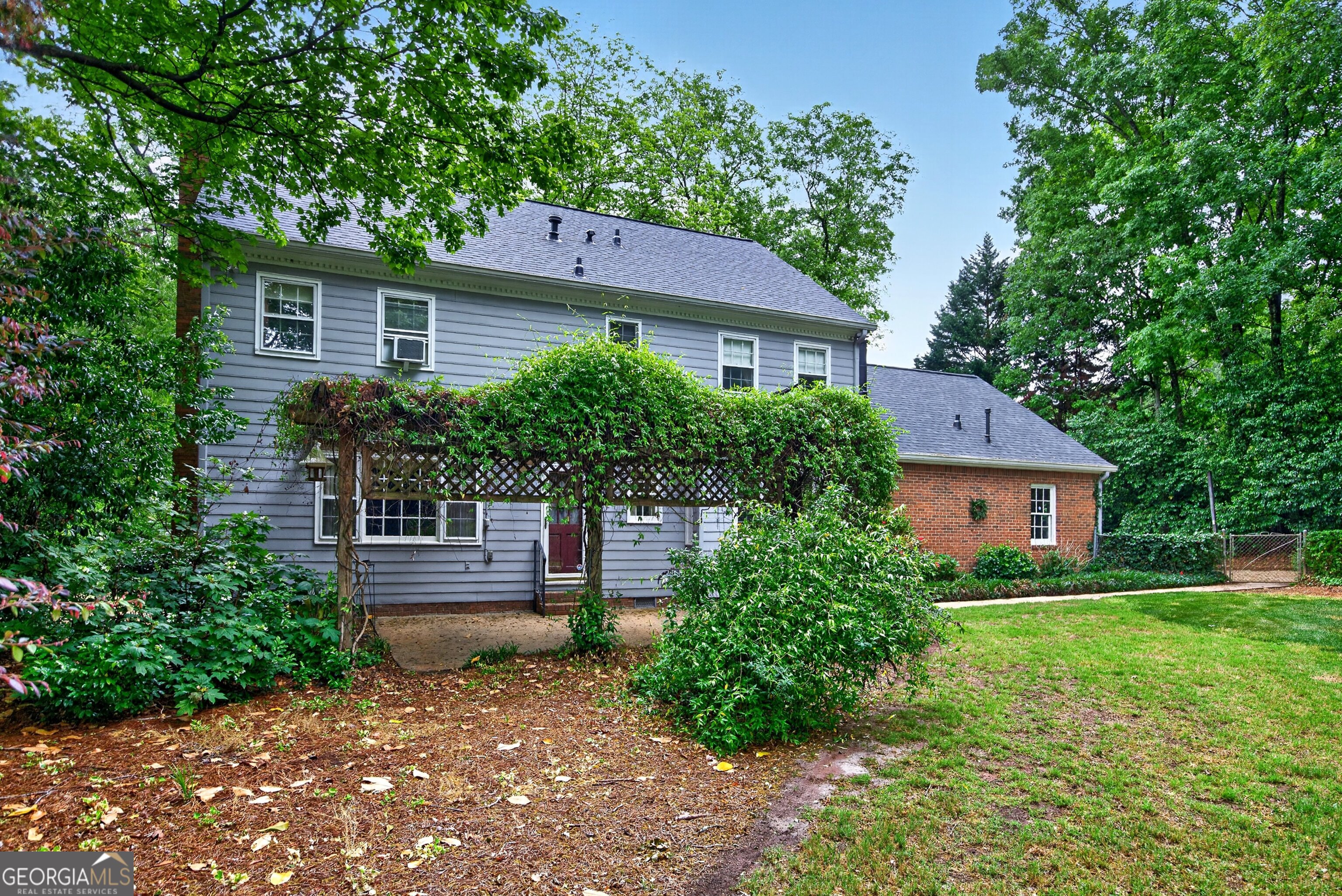 205 Dix Lee On Drive Fayetteville GA 30214