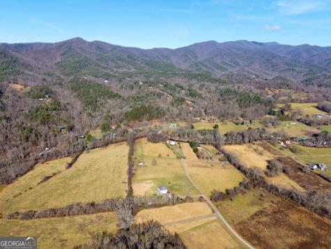 328 Paul's Meadow Hayesville NC 28904