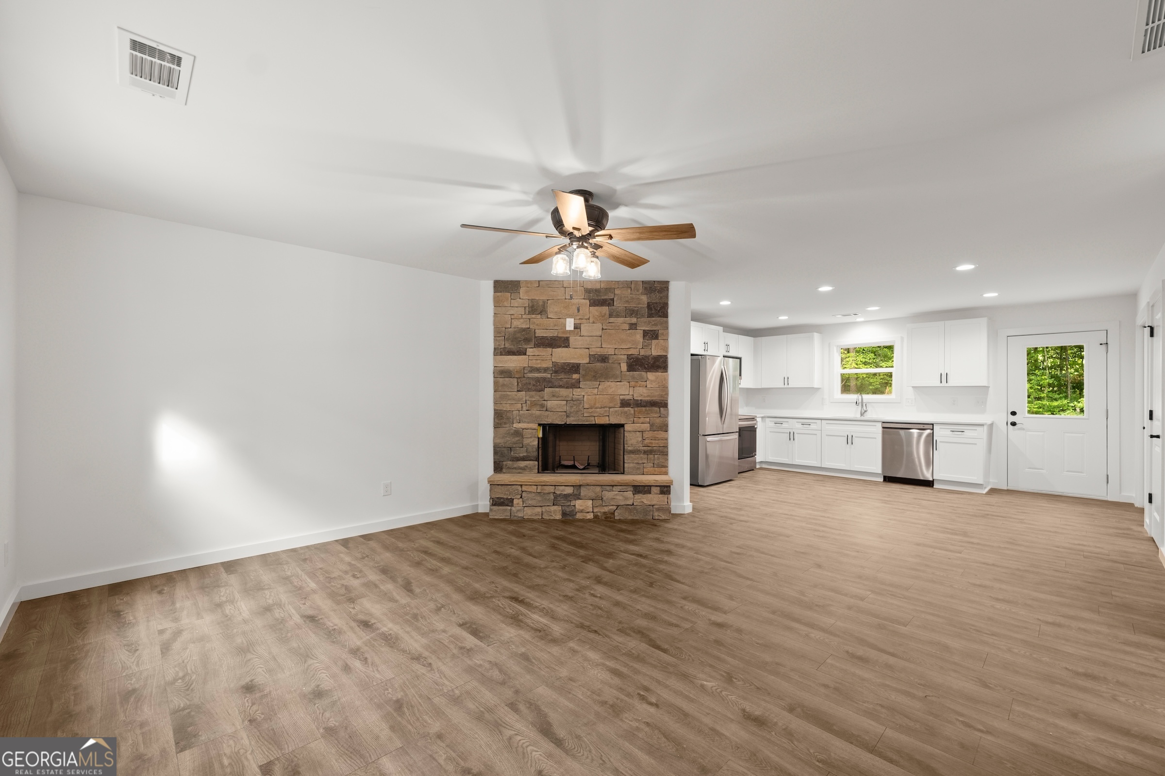 67 White Oak Court Cleveland GA 30528