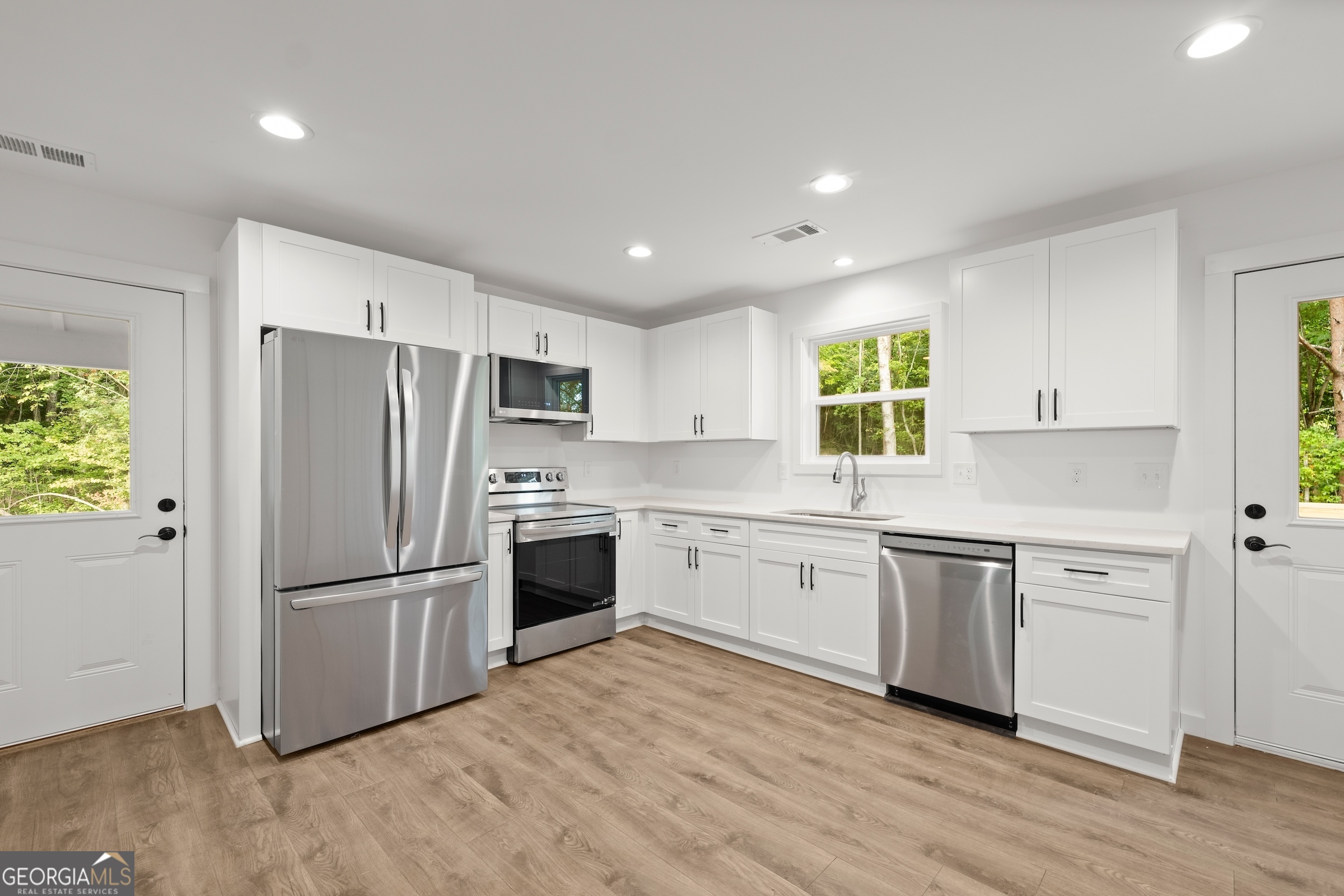67 White Oak Court Cleveland GA 30528