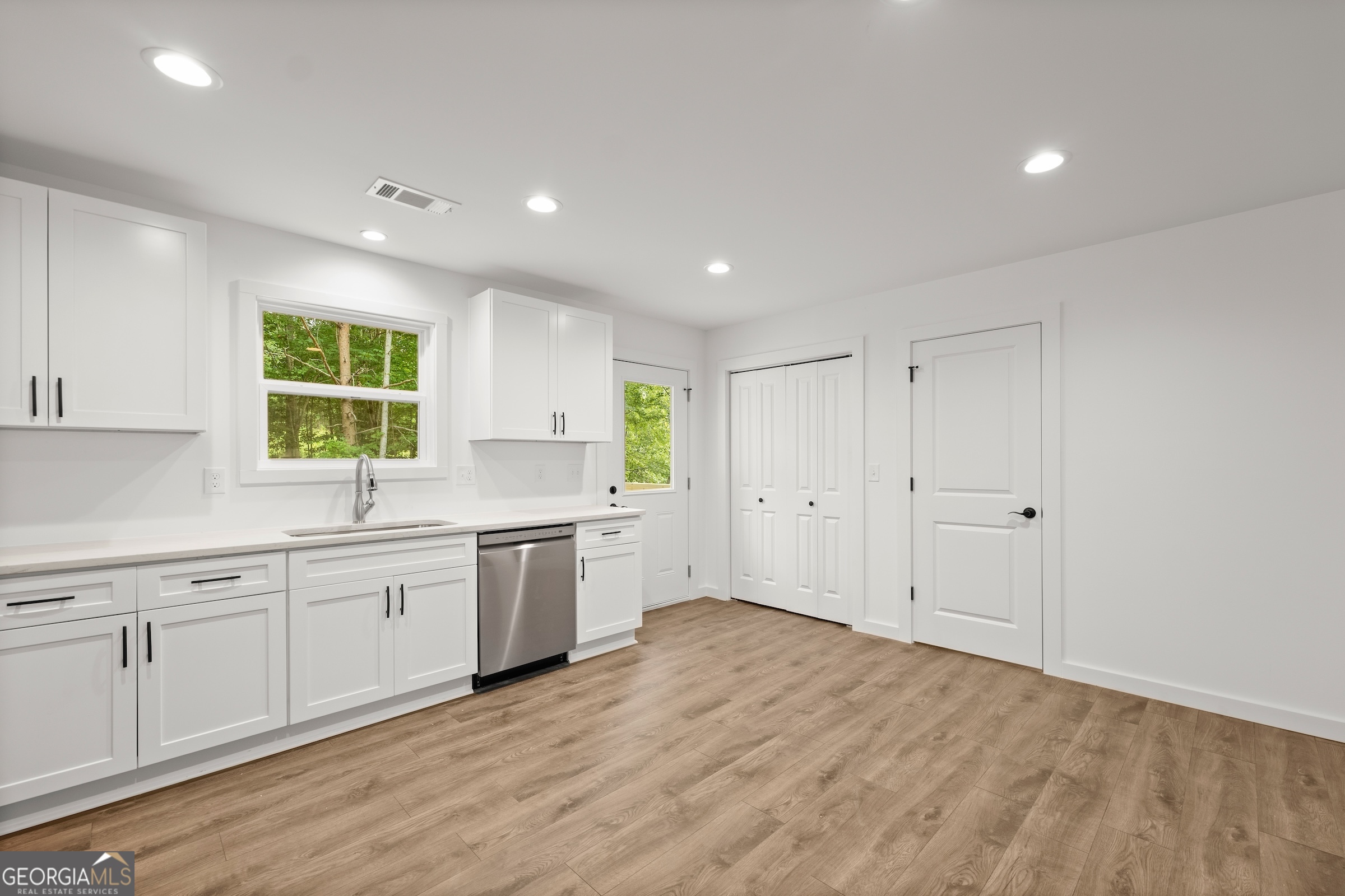 67 White Oak Court Cleveland GA 30528