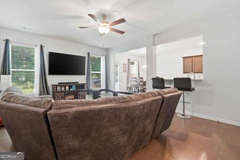 5624 Berney Circle Powder Springs GA 30127