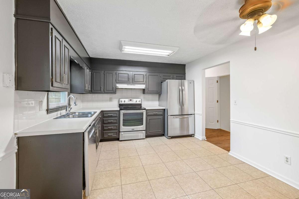1833 Easter Cody Court Grayson GA 30017