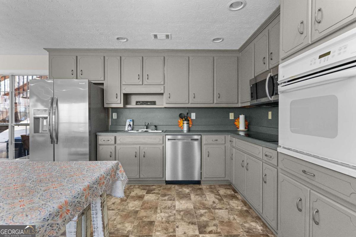 403 Long Shoals Drive Eatonton GA 31024
